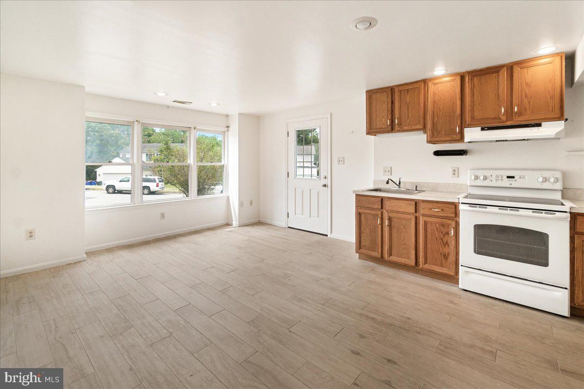 MANOR RIDGE - Residential