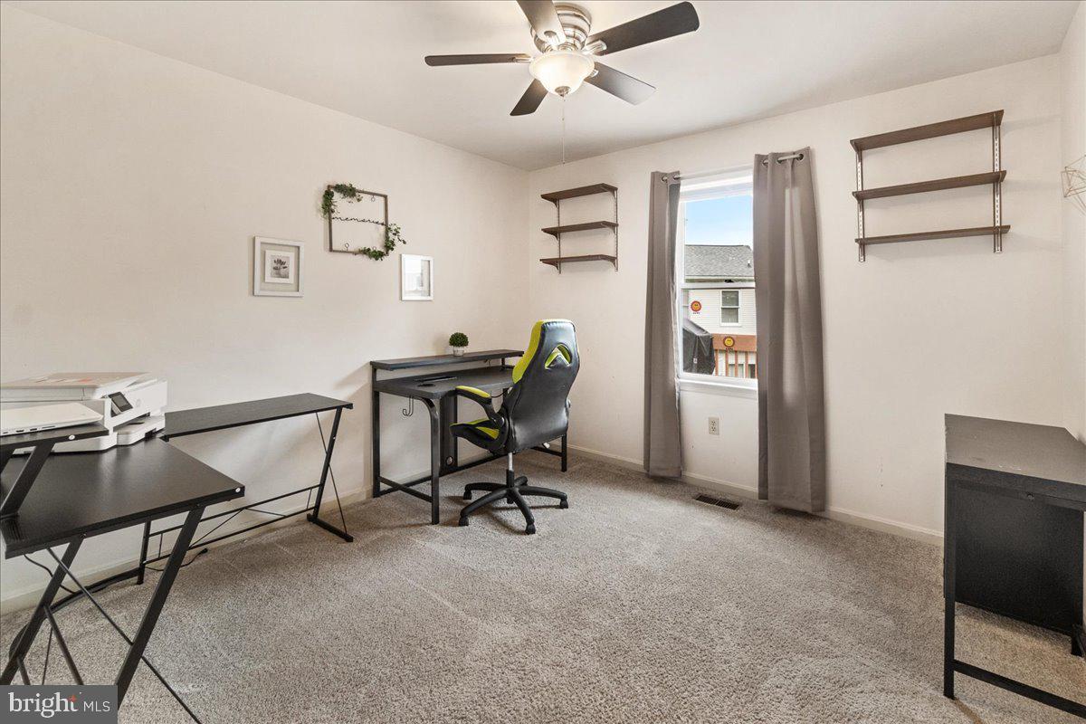 MANOR RIDGE - Residential