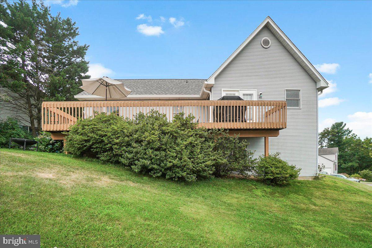 MANOR RIDGE - Residential