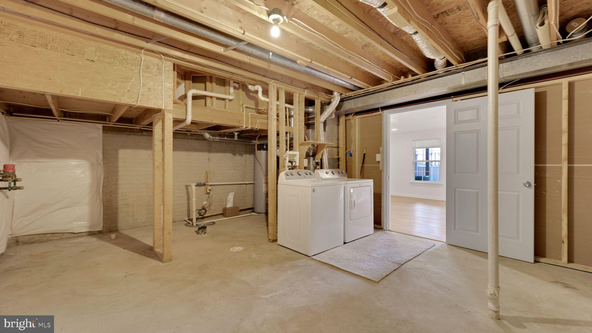 HICKORY OVERLOOK - Residential Lease