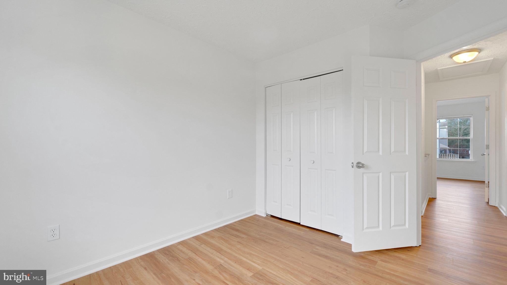 HICKORY OVERLOOK - Residential Lease