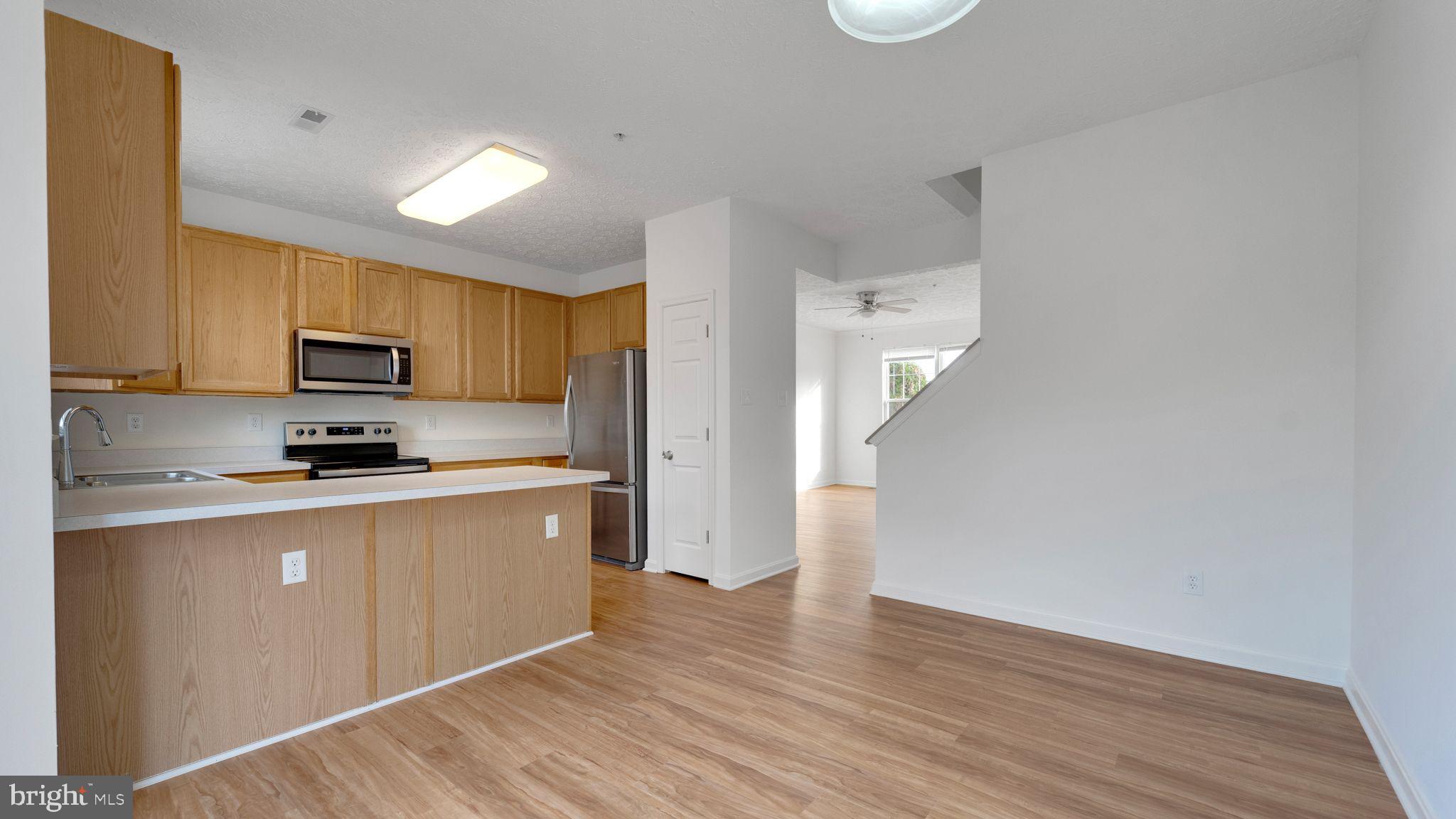 HICKORY OVERLOOK - Residential Lease