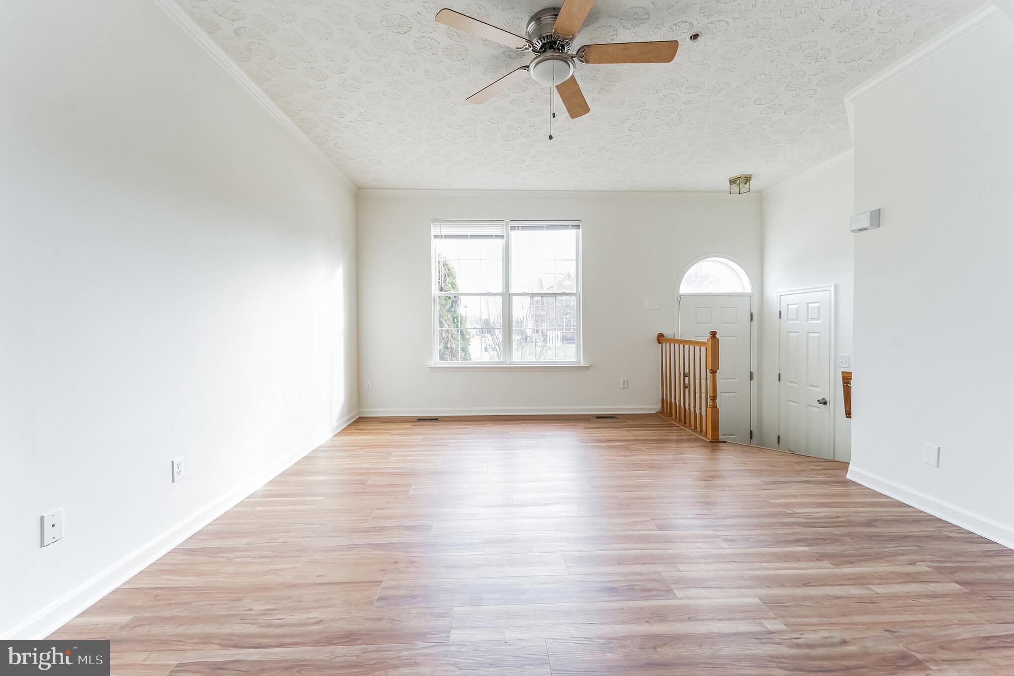 HICKORY OVERLOOK - Residential Lease