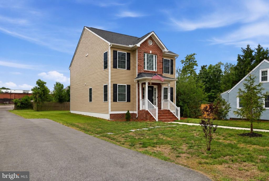 Photo of 8528 Engleside Street, ALEXANDRIA, VA 22309 (MLS # VAFX2314886)