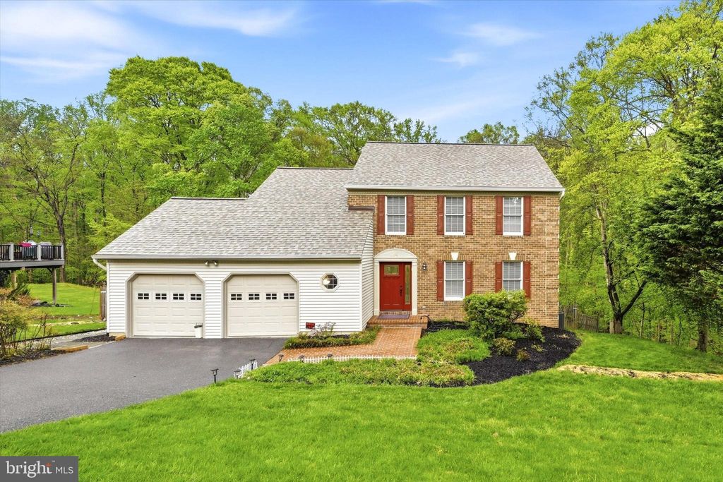 Photo of 8522 Autumn Rust Road, ELLICOTT CITY, MD 21043 (MLS # MDHW2067666)