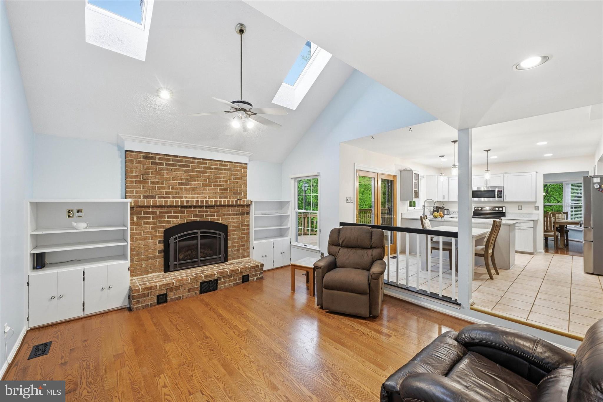 AUTUMN HILL - Residential