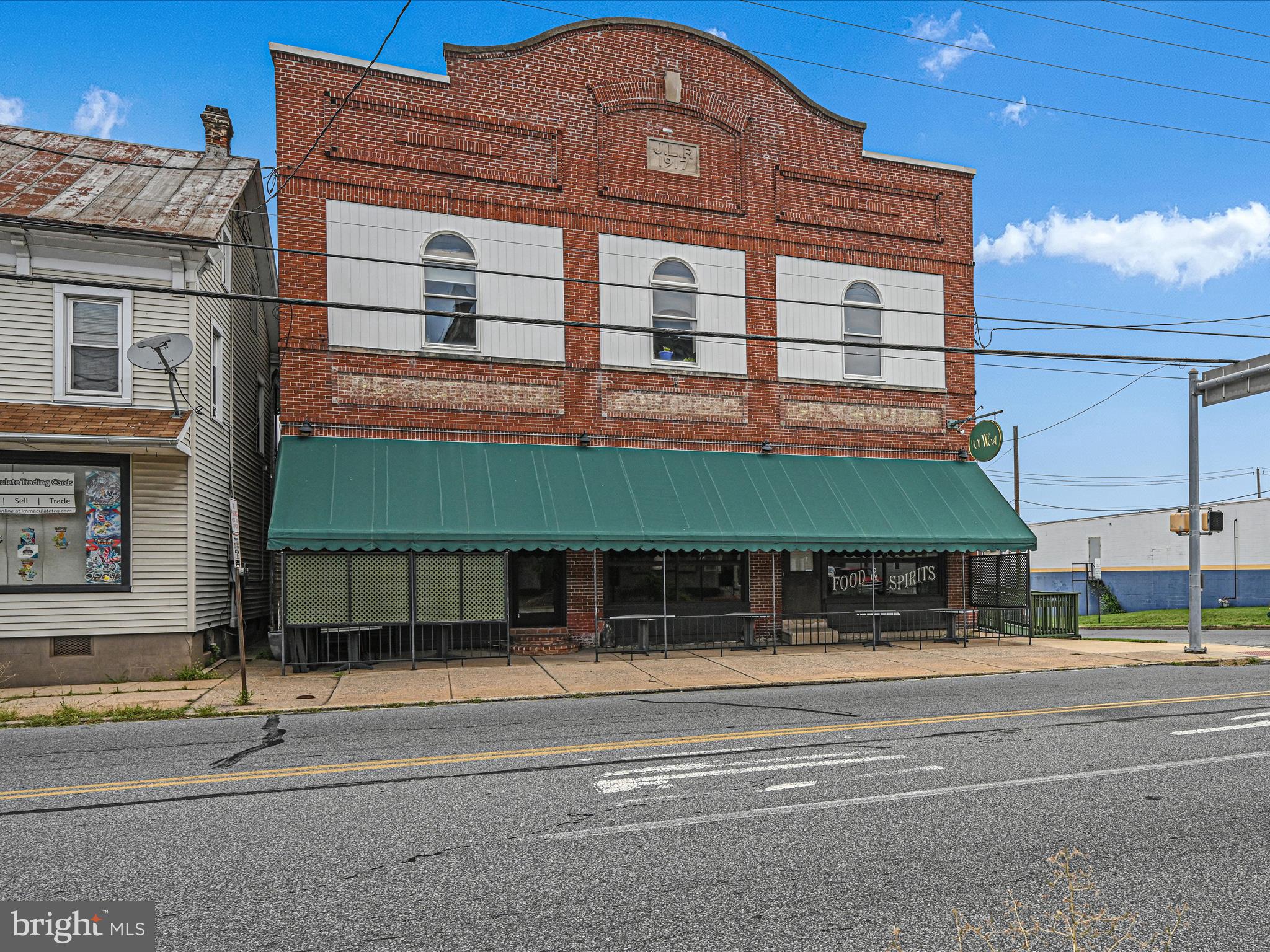 201 W LANCASTER AVENUE
