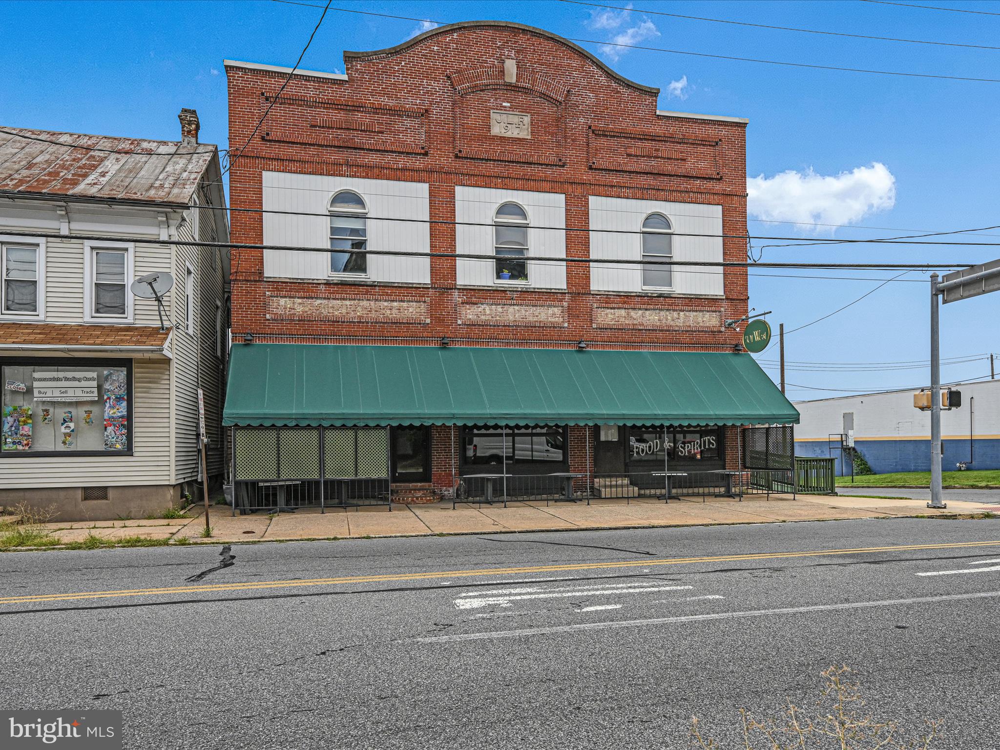 201 W LANCASTER AVENUE