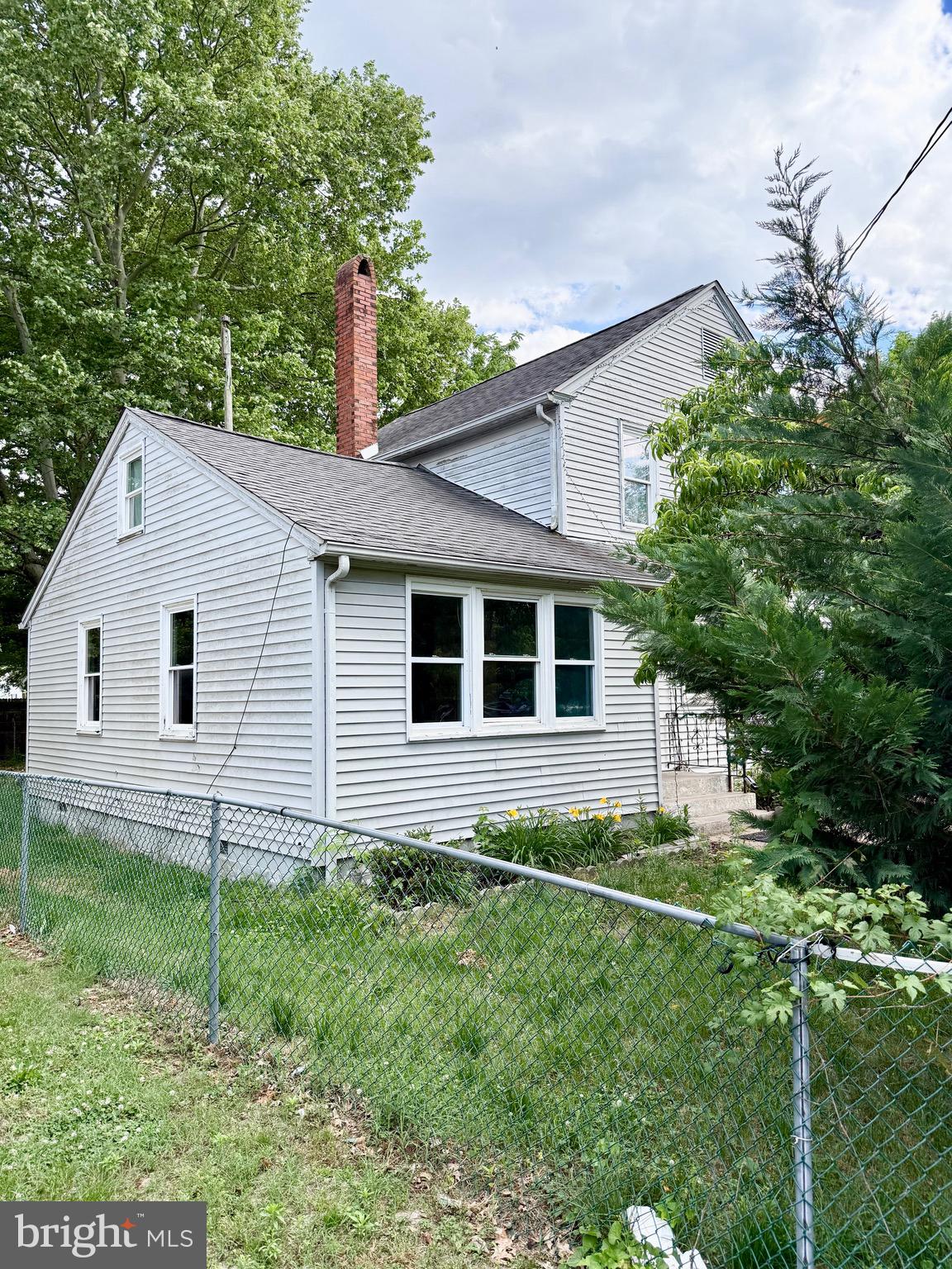213 OLD LAUREL ROAD