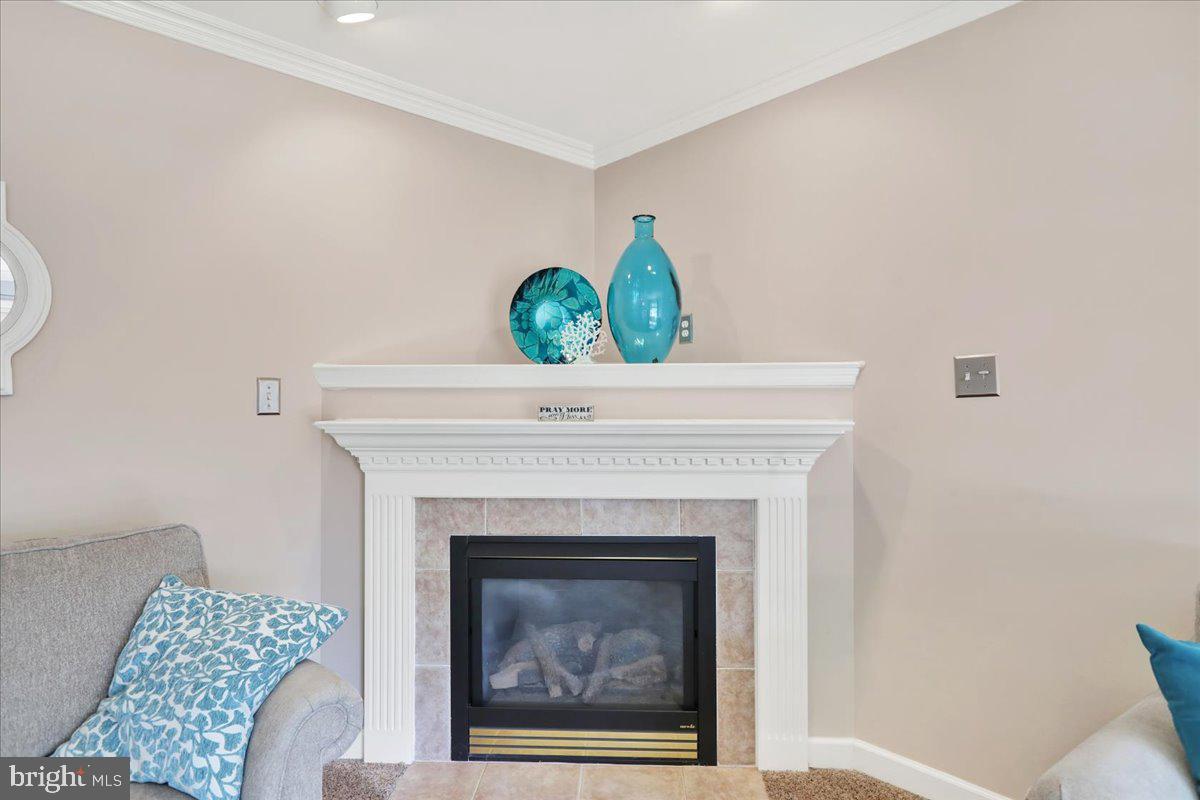 COLUMBIA COURT - Residential