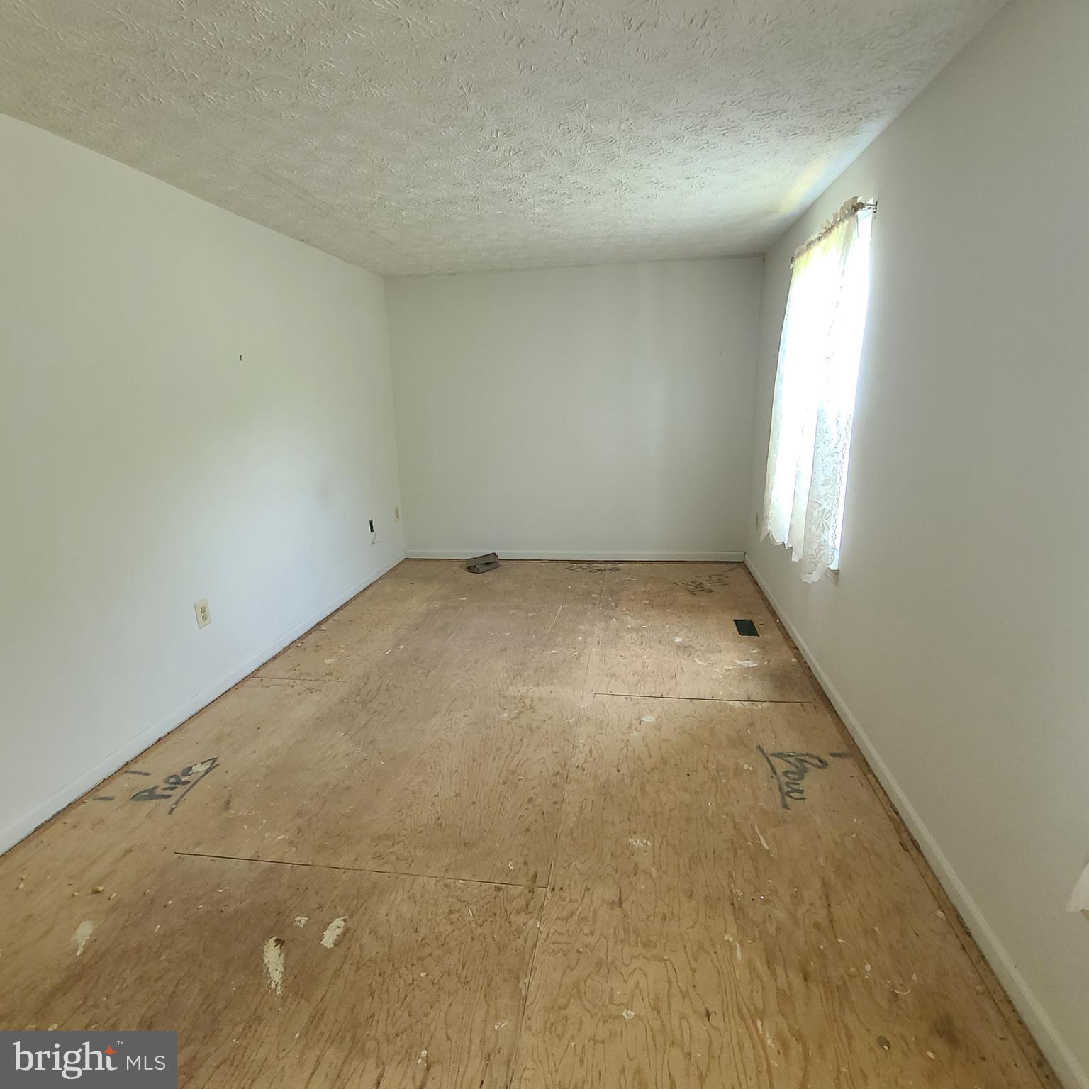 UPTON VILLAGE NORTH - Residential