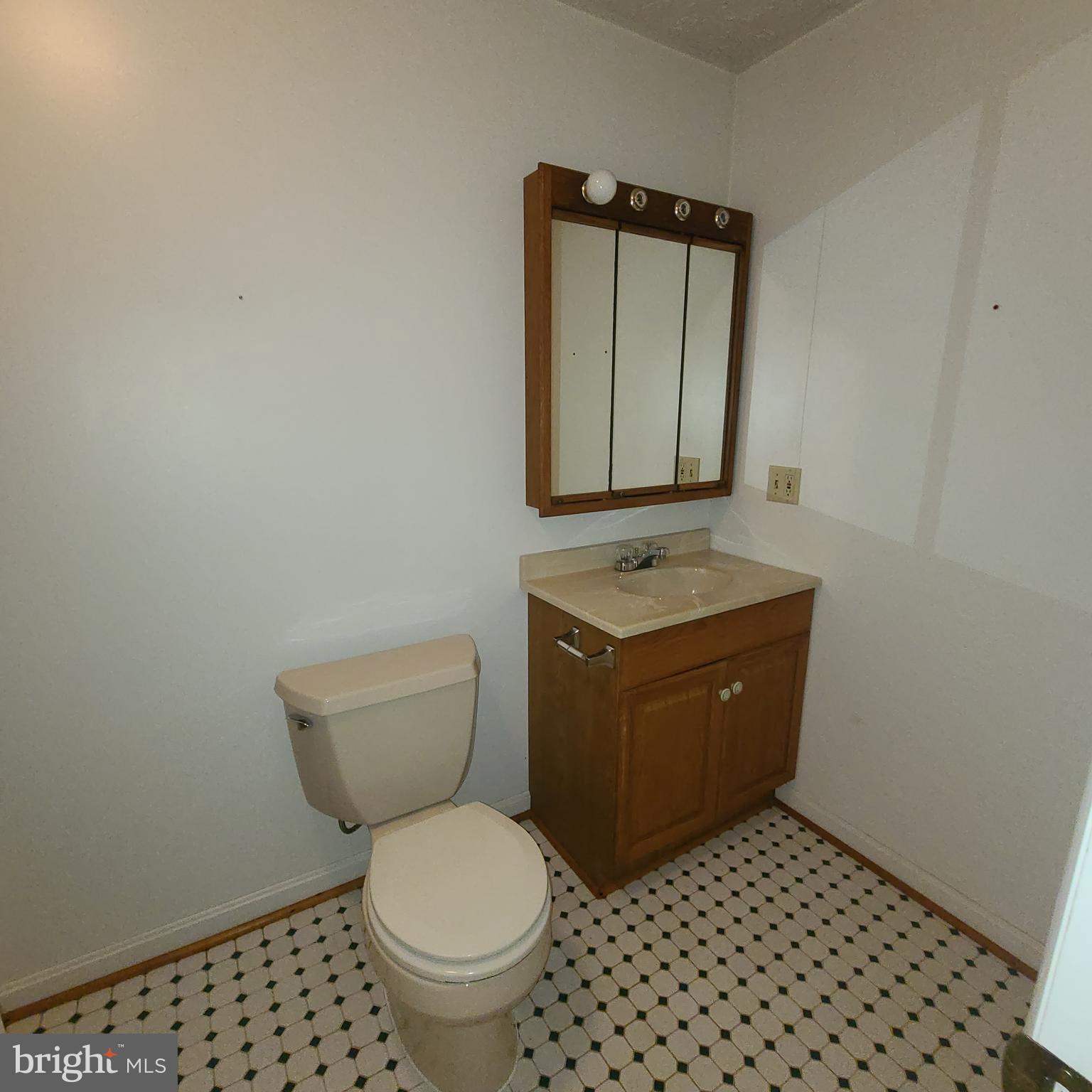 UPTON VILLAGE NORTH - Residential