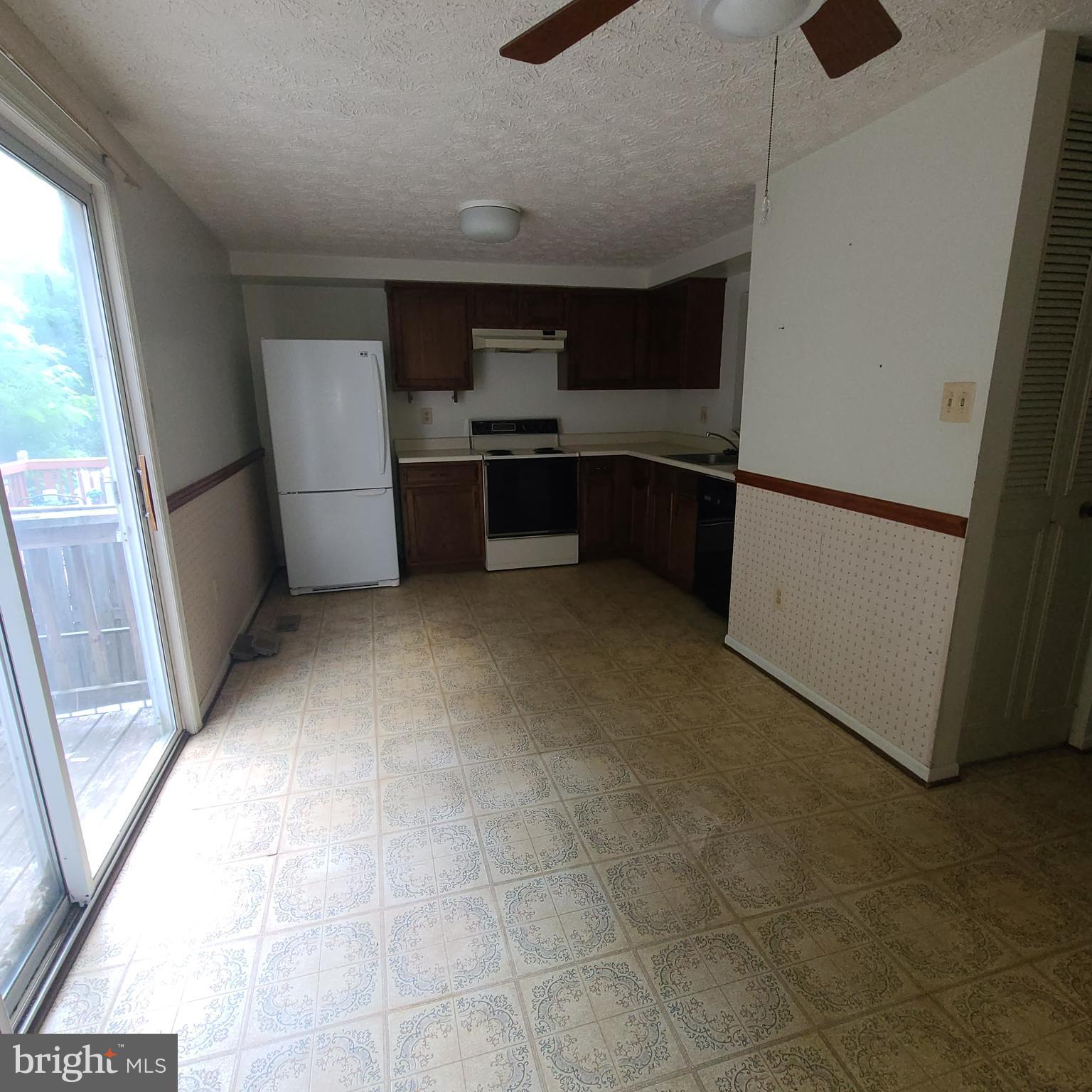 UPTON VILLAGE NORTH - Residential