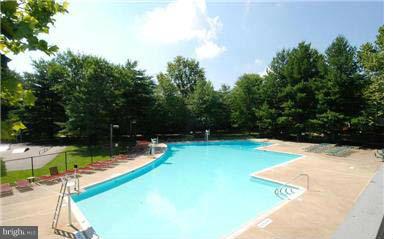 FARMINGDALE - Residential