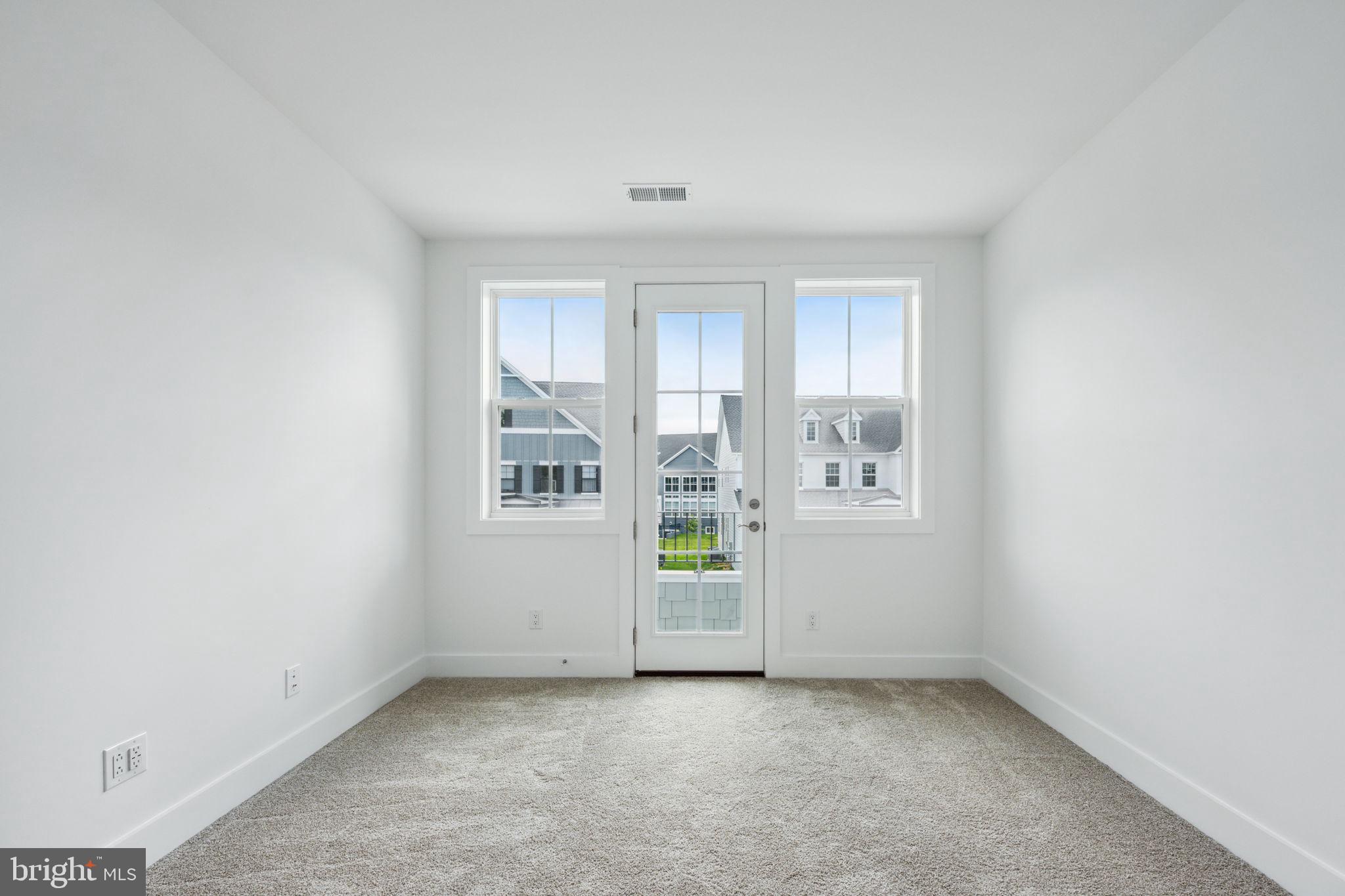 SPRING LAKE - Residential