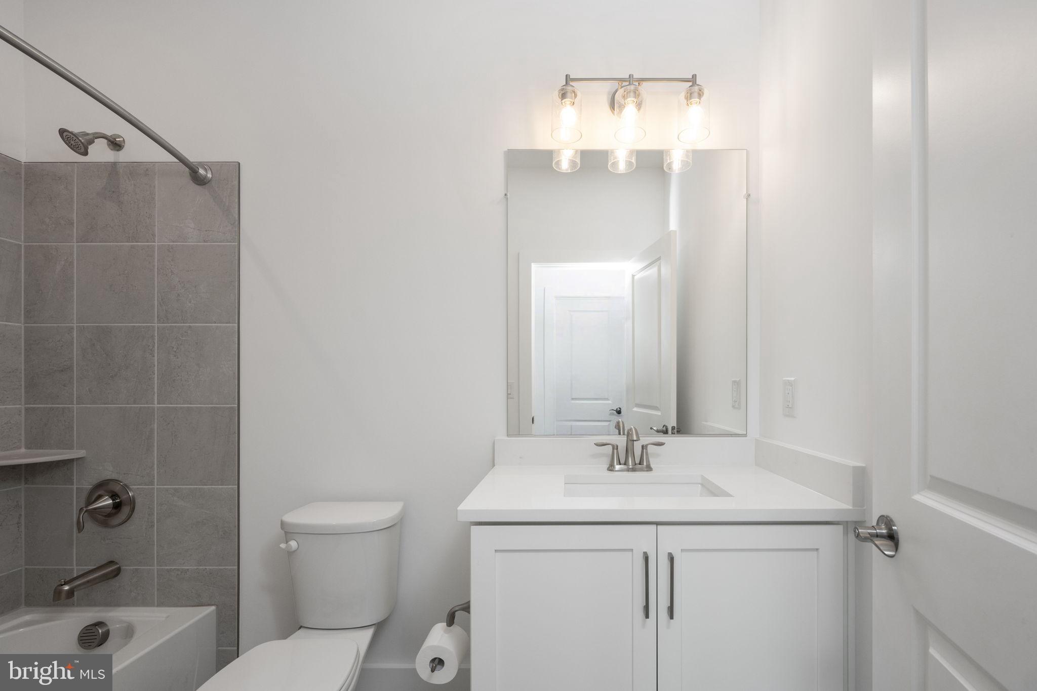 SPRING LAKE - Residential