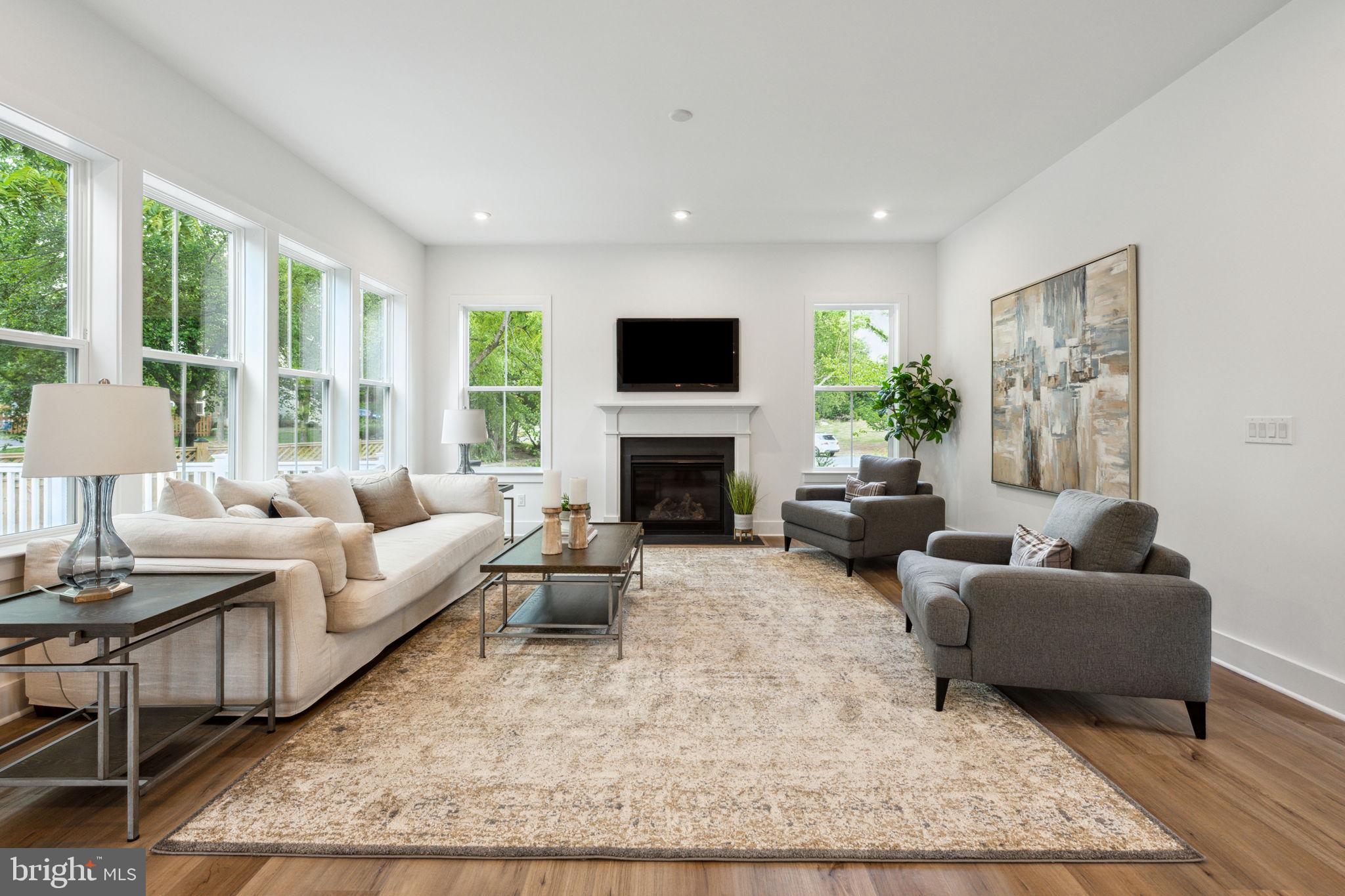 SPRING LAKE - Residential