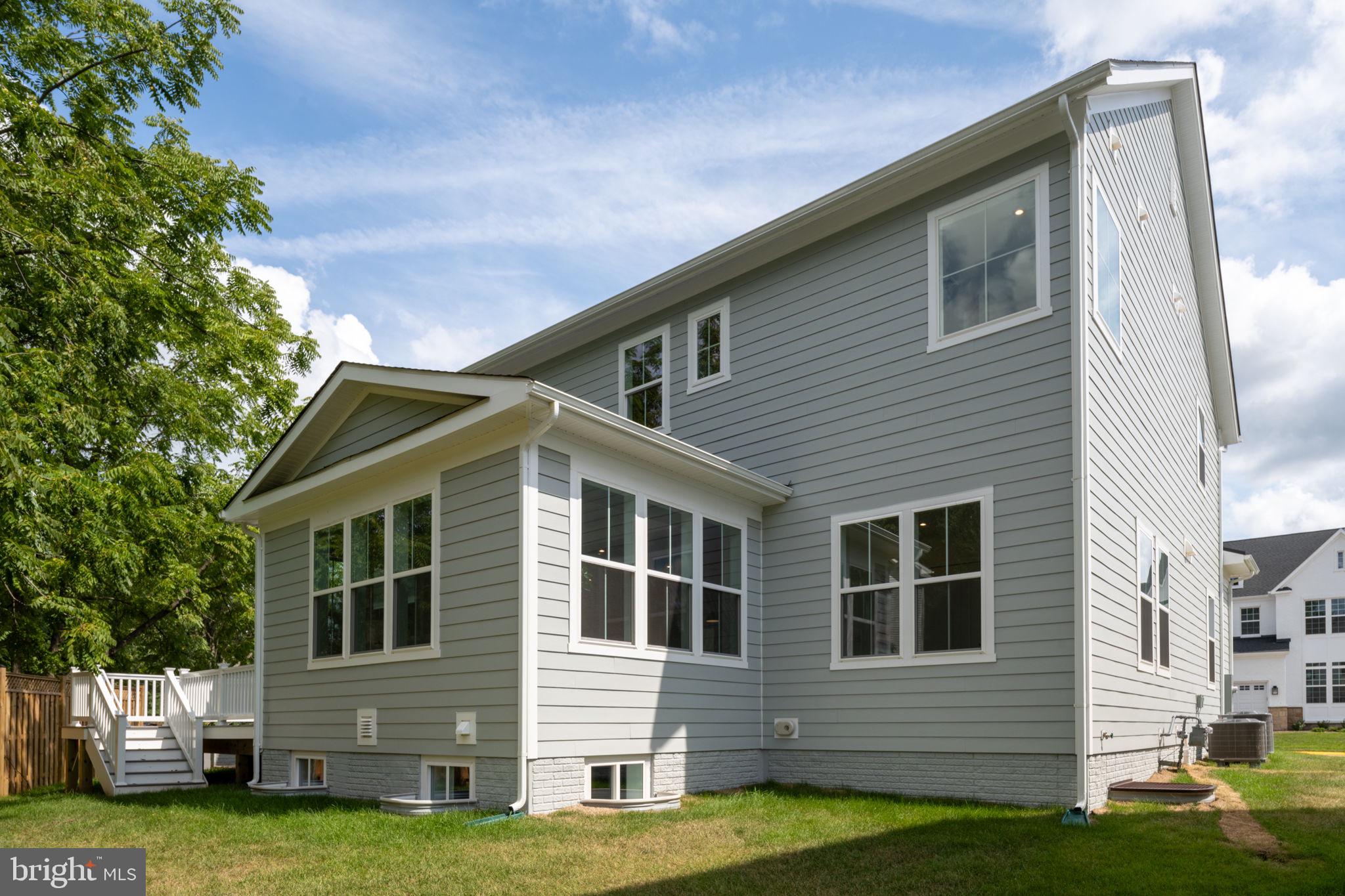 SPRING LAKE - Residential