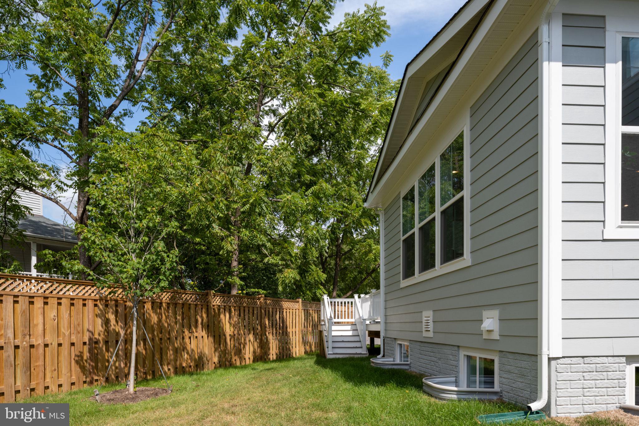 SPRING LAKE - Residential