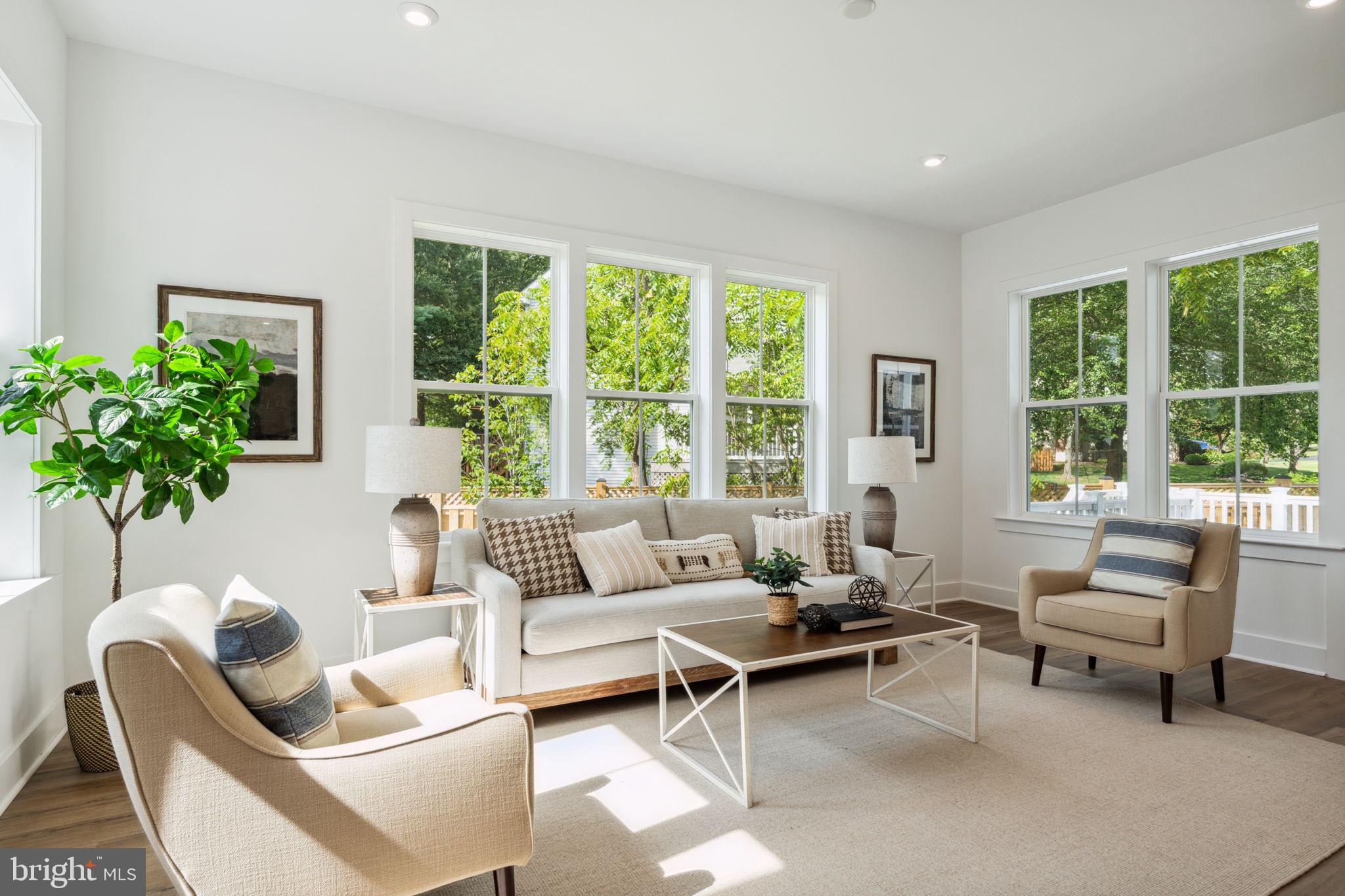 SPRING LAKE - Residential