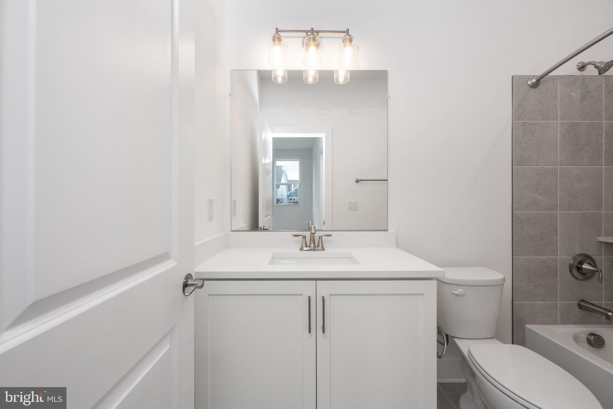 SPRING LAKE - Residential