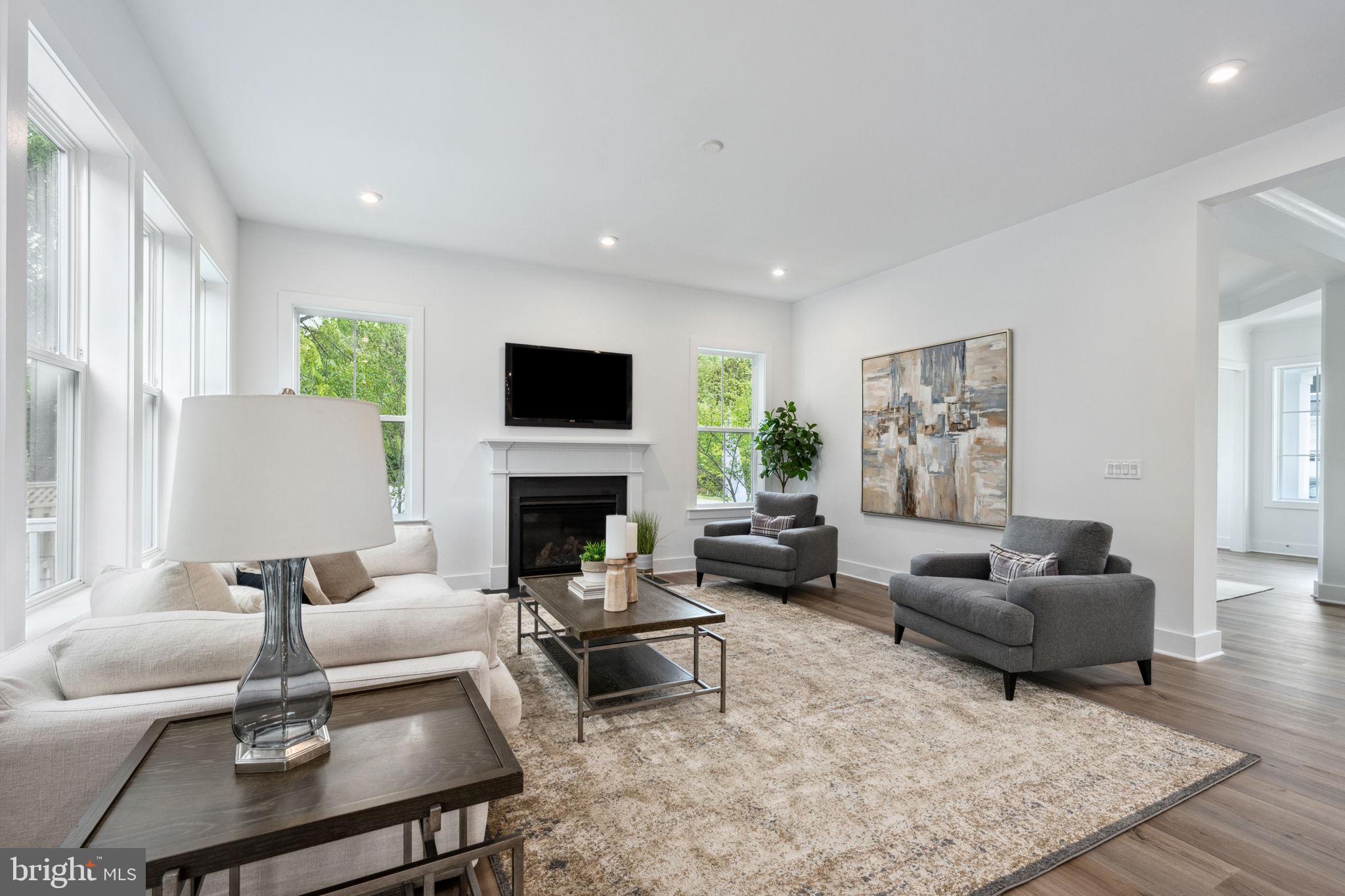 SPRING LAKE - Residential