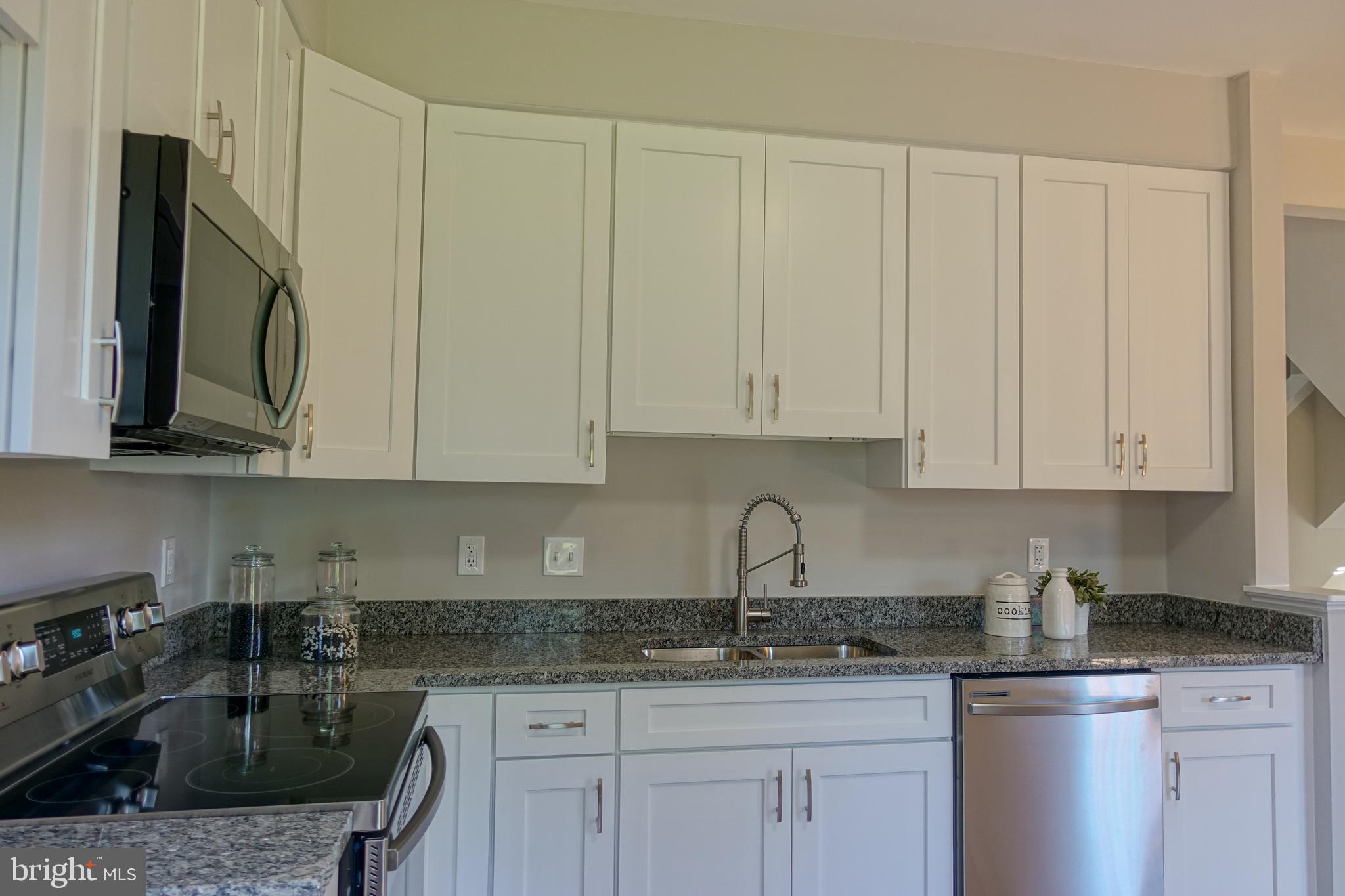 ASHBURN FARM - Residential