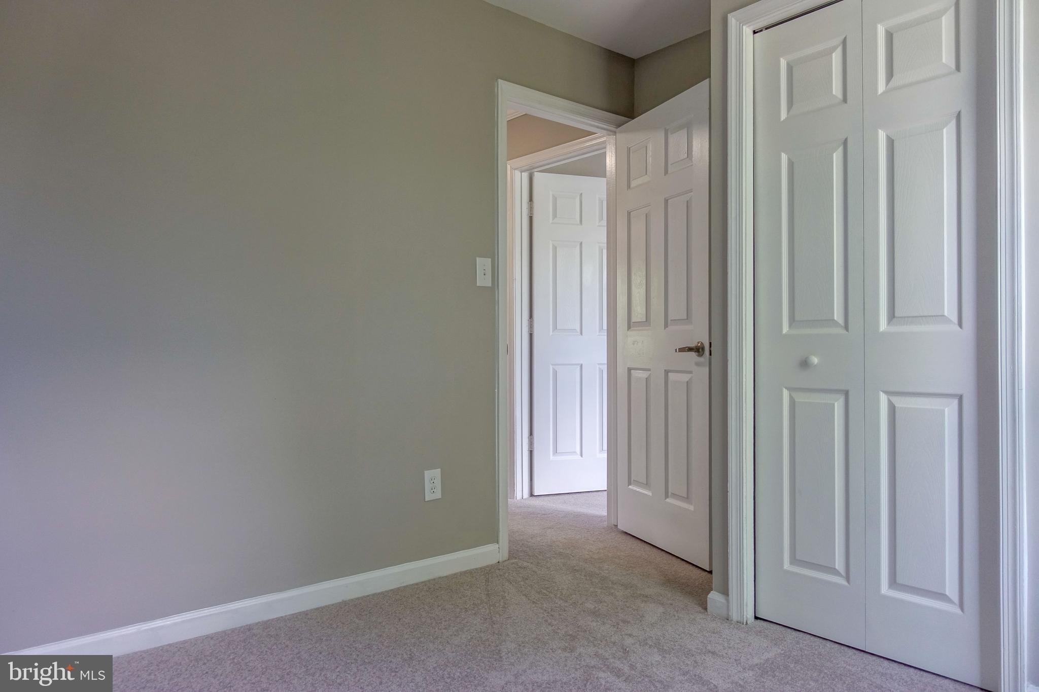 ASHBURN FARM - Residential