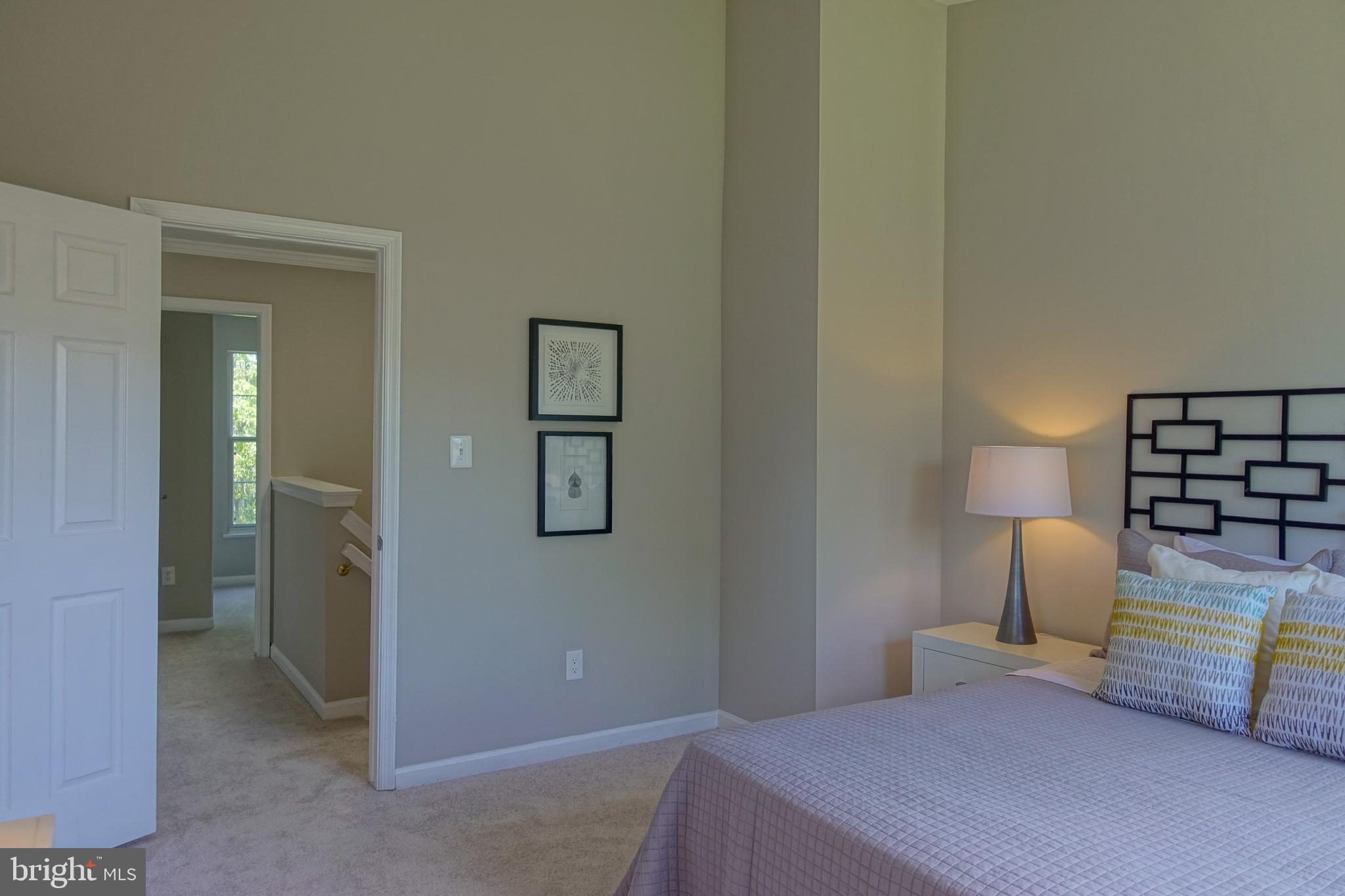 ASHBURN FARM - Residential