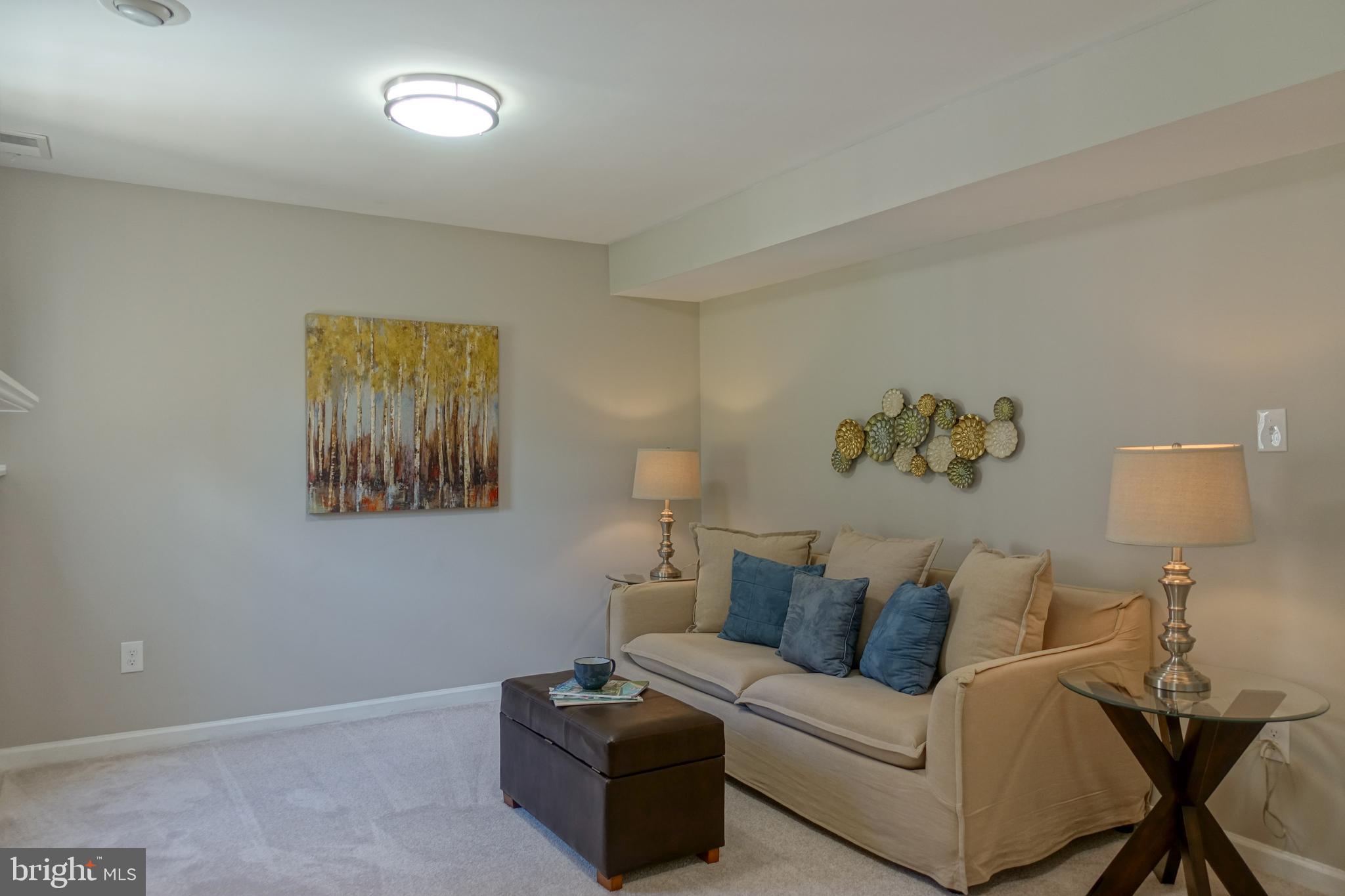 ASHBURN FARM - Residential