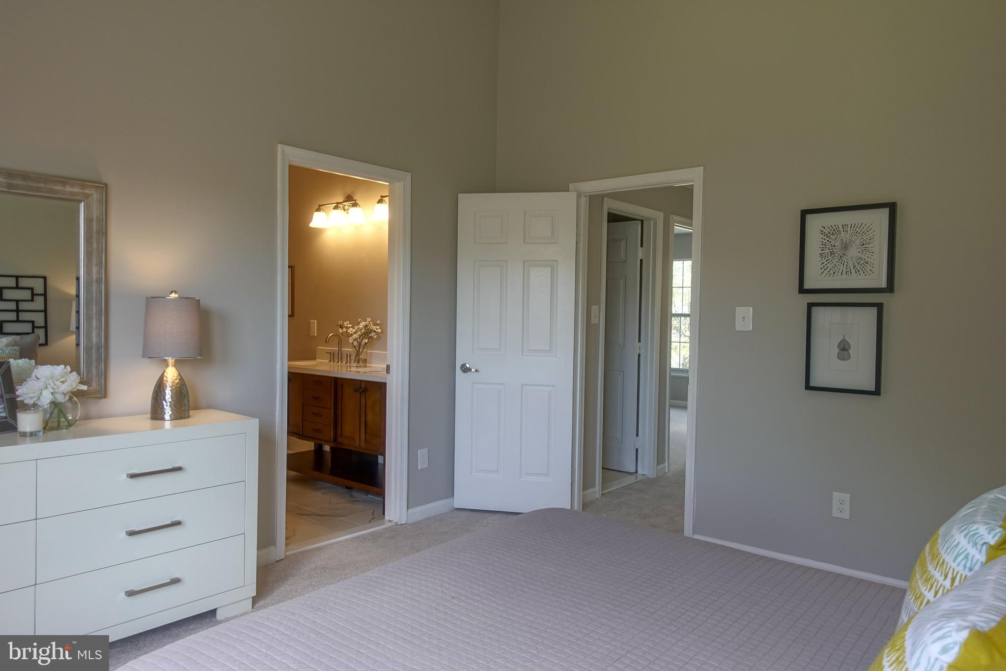 ASHBURN FARM - Residential