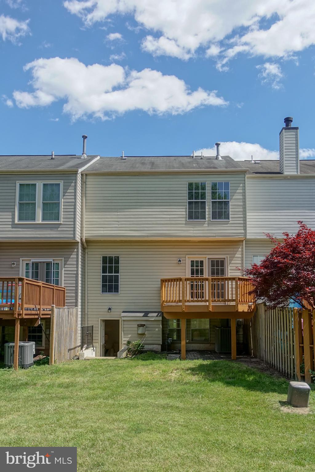 ASHBURN FARM - Residential