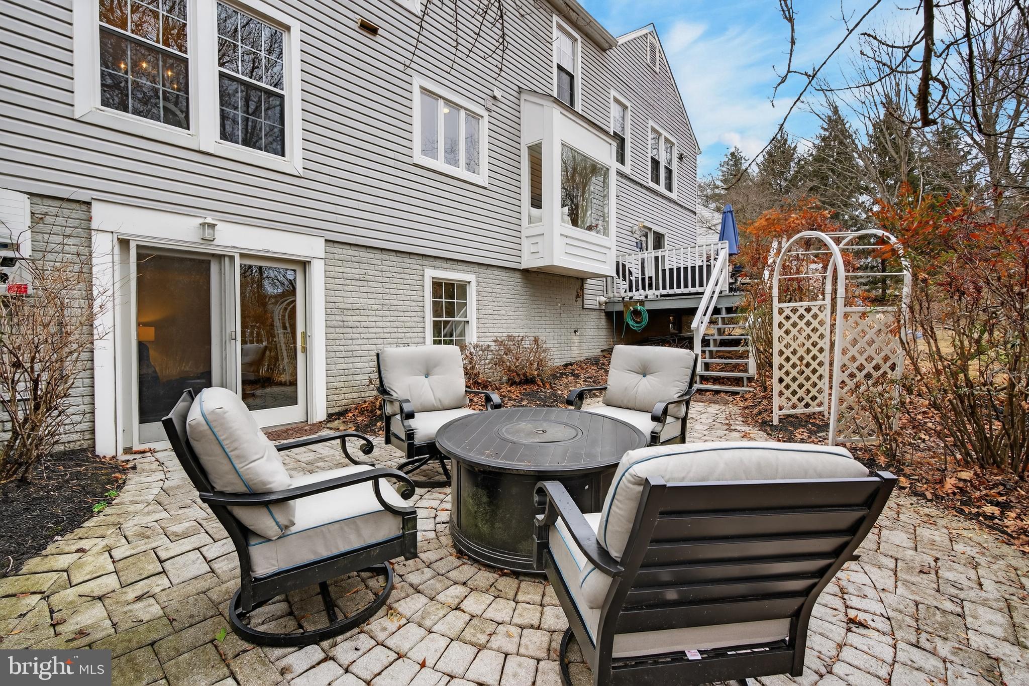 VALLEY MEDE - Residential