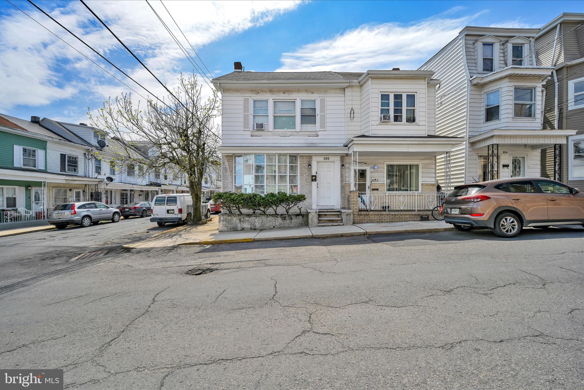 100 W CHERRY STREET