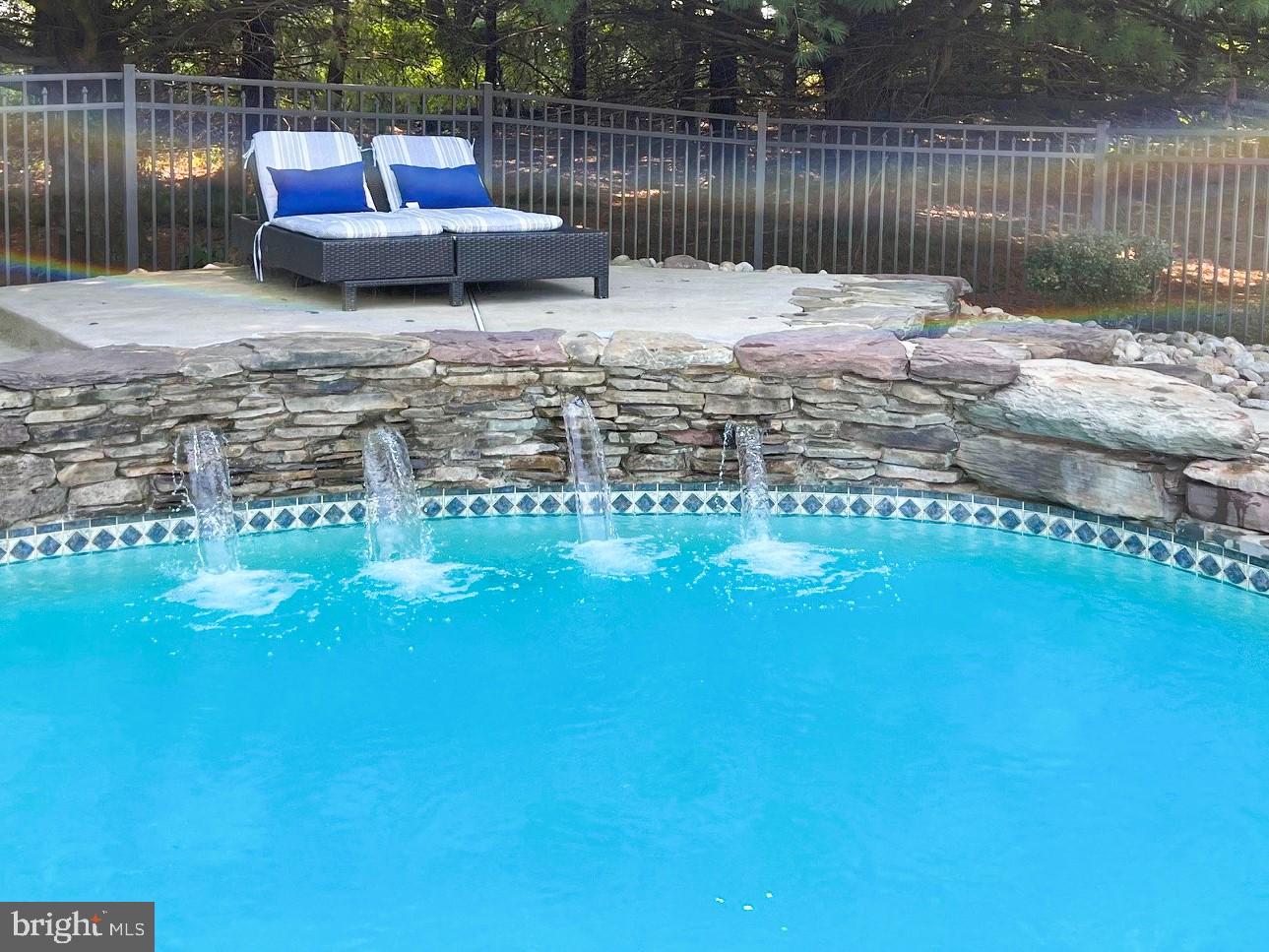 MONTICELLO - Residential