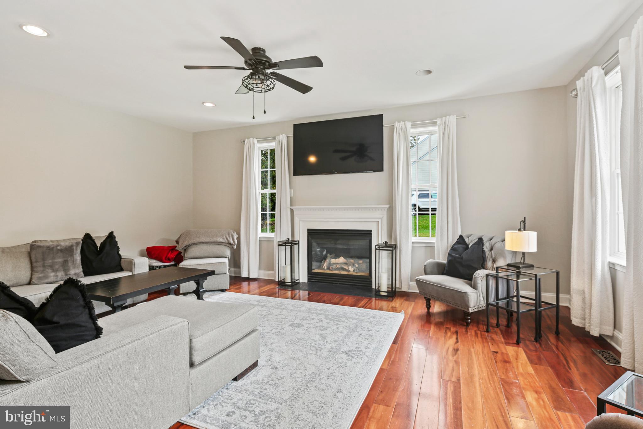 MONTICELLO - Residential