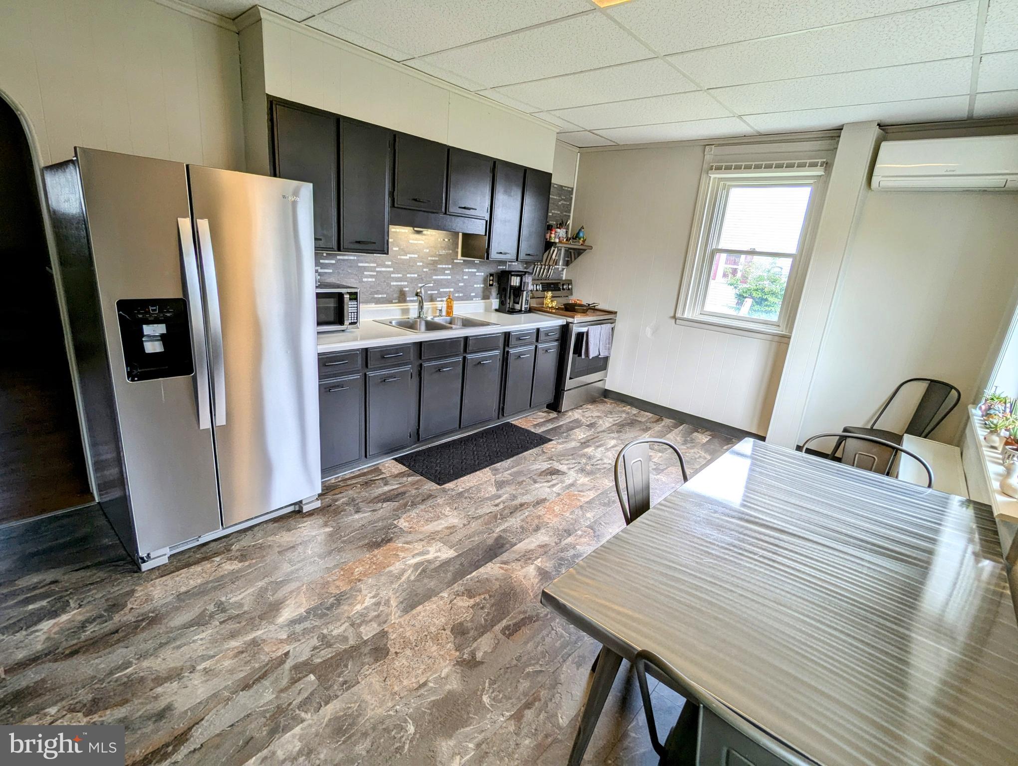 NEWTOWN - Residential