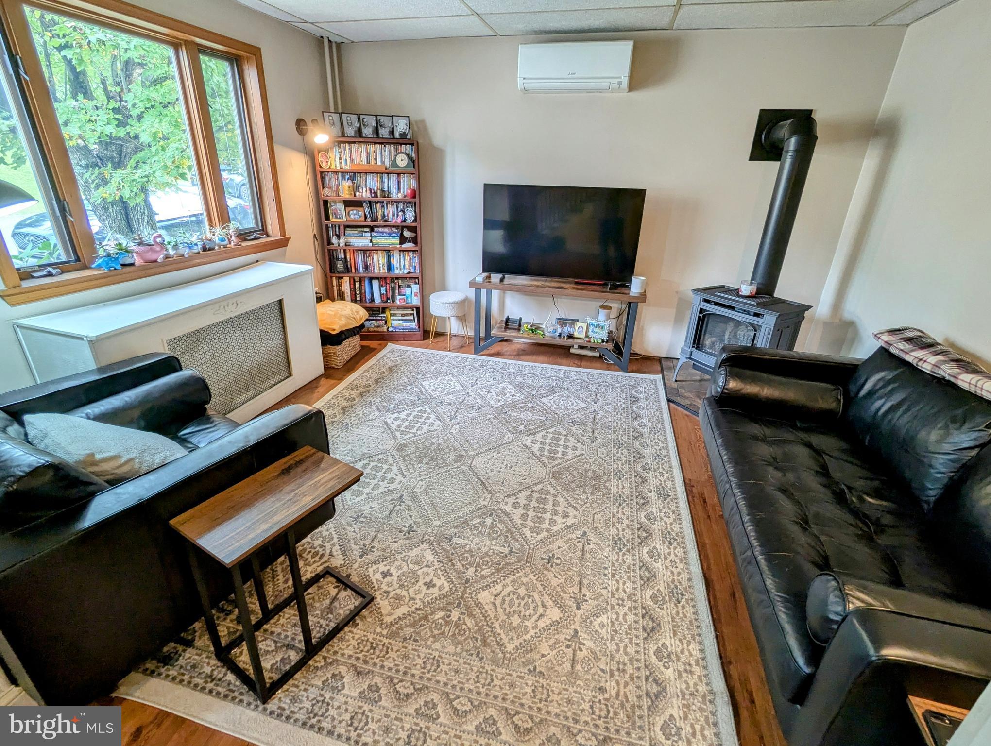 NEWTOWN - Residential