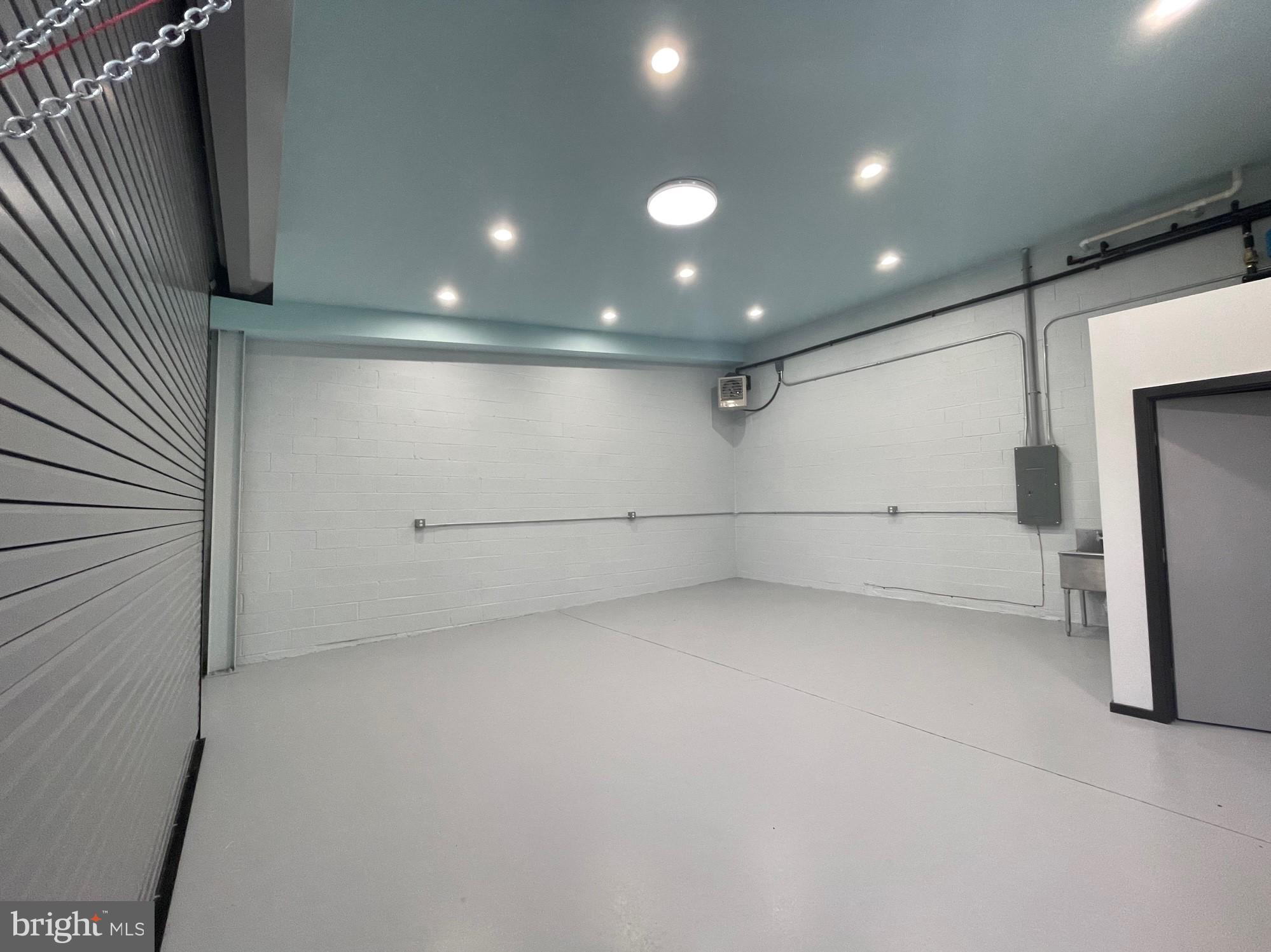 HARWOOD - Commercial Lease