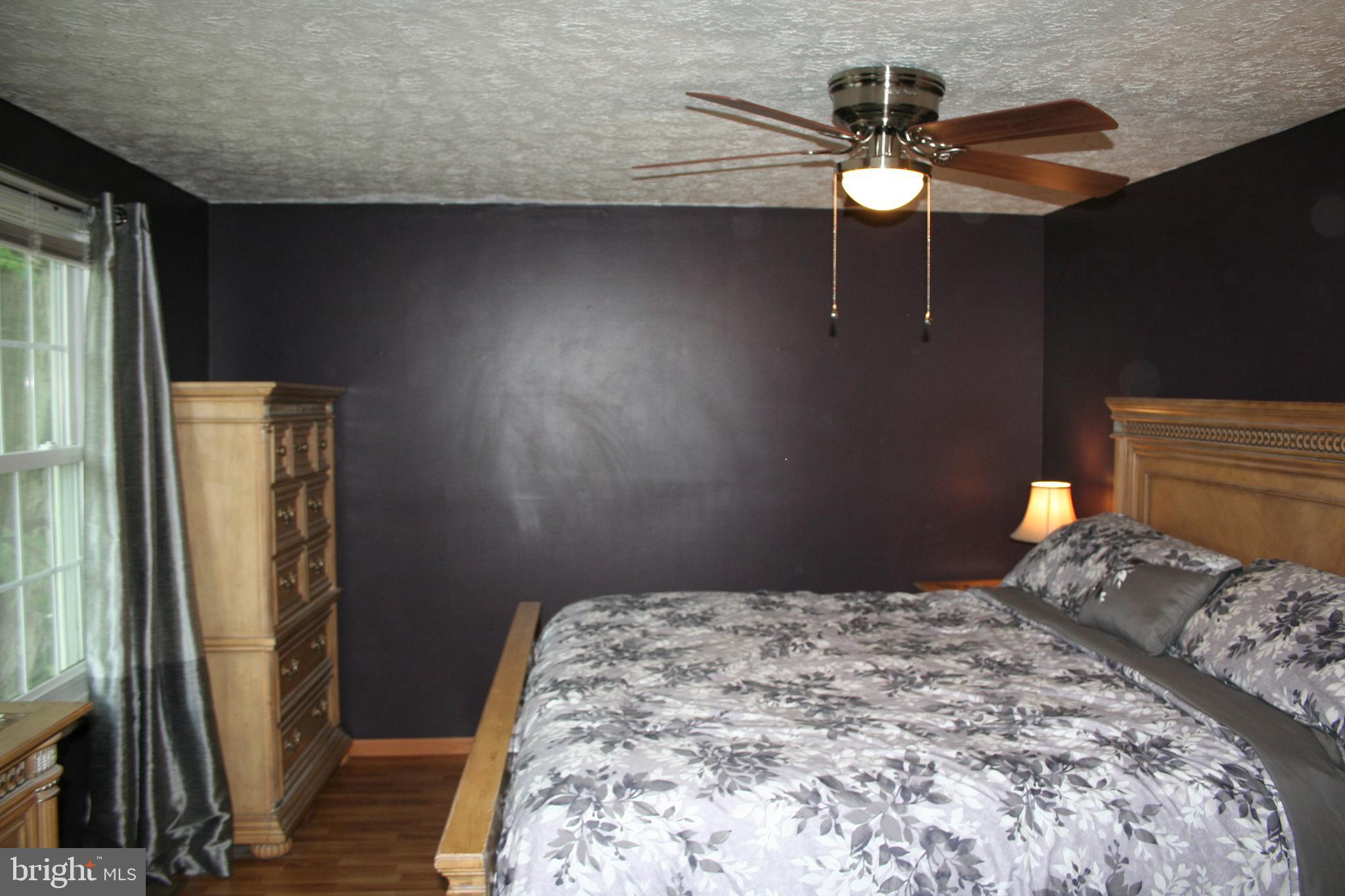 CONSTANT FRIENDSHIP - Residential