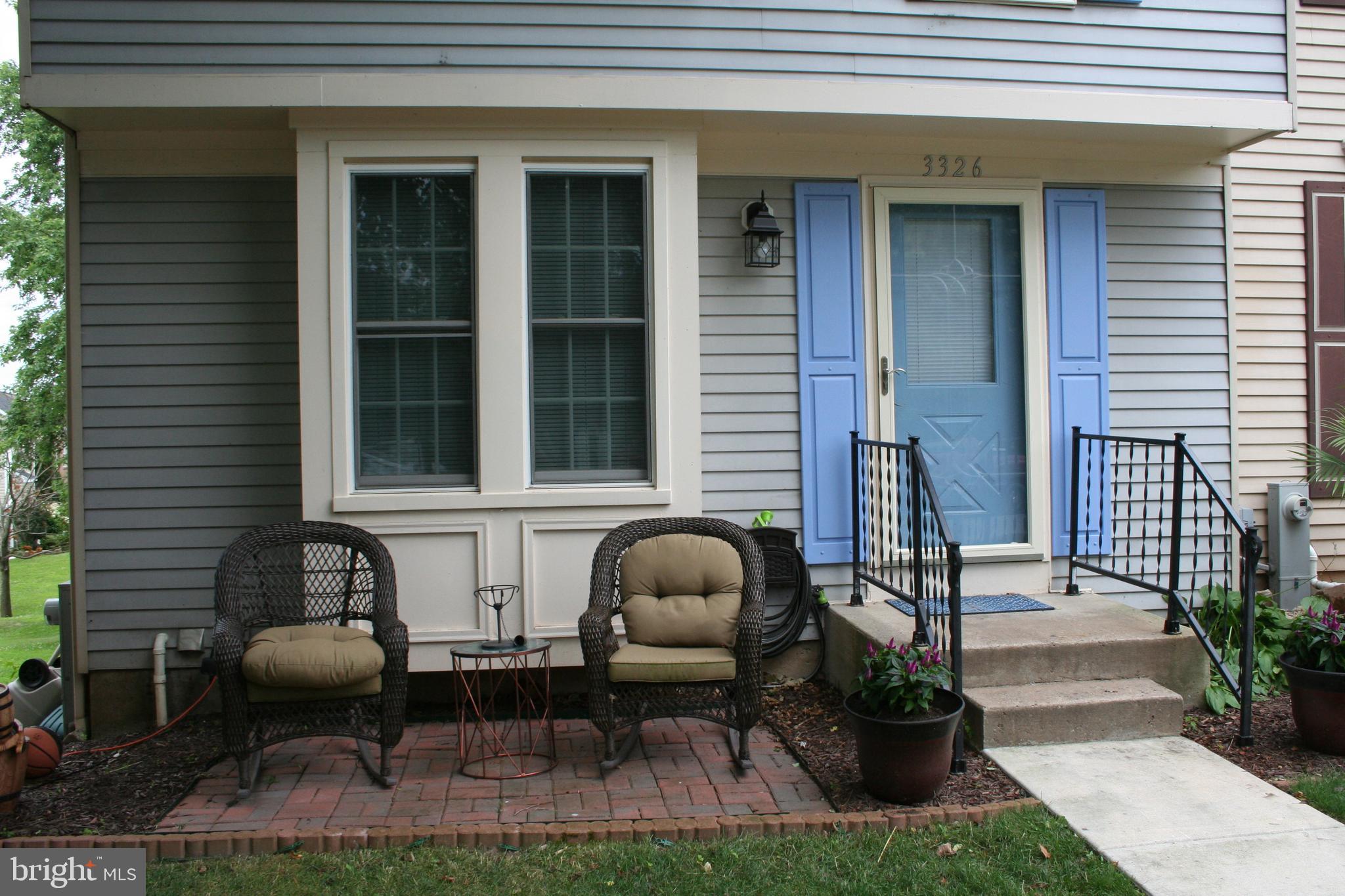 CONSTANT FRIENDSHIP - Residential