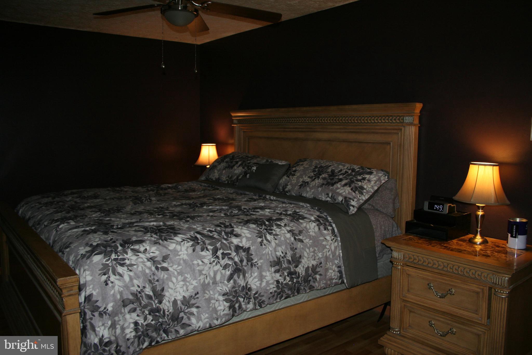 CONSTANT FRIENDSHIP - Residential