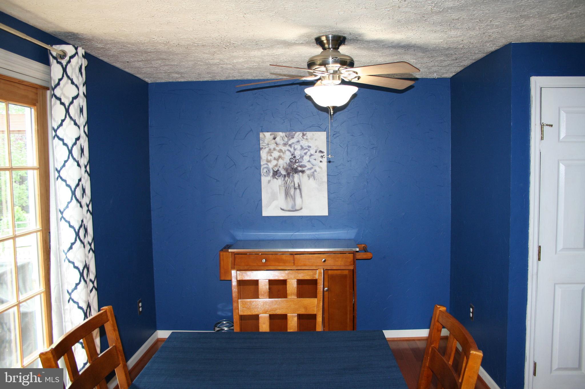 CONSTANT FRIENDSHIP - Residential