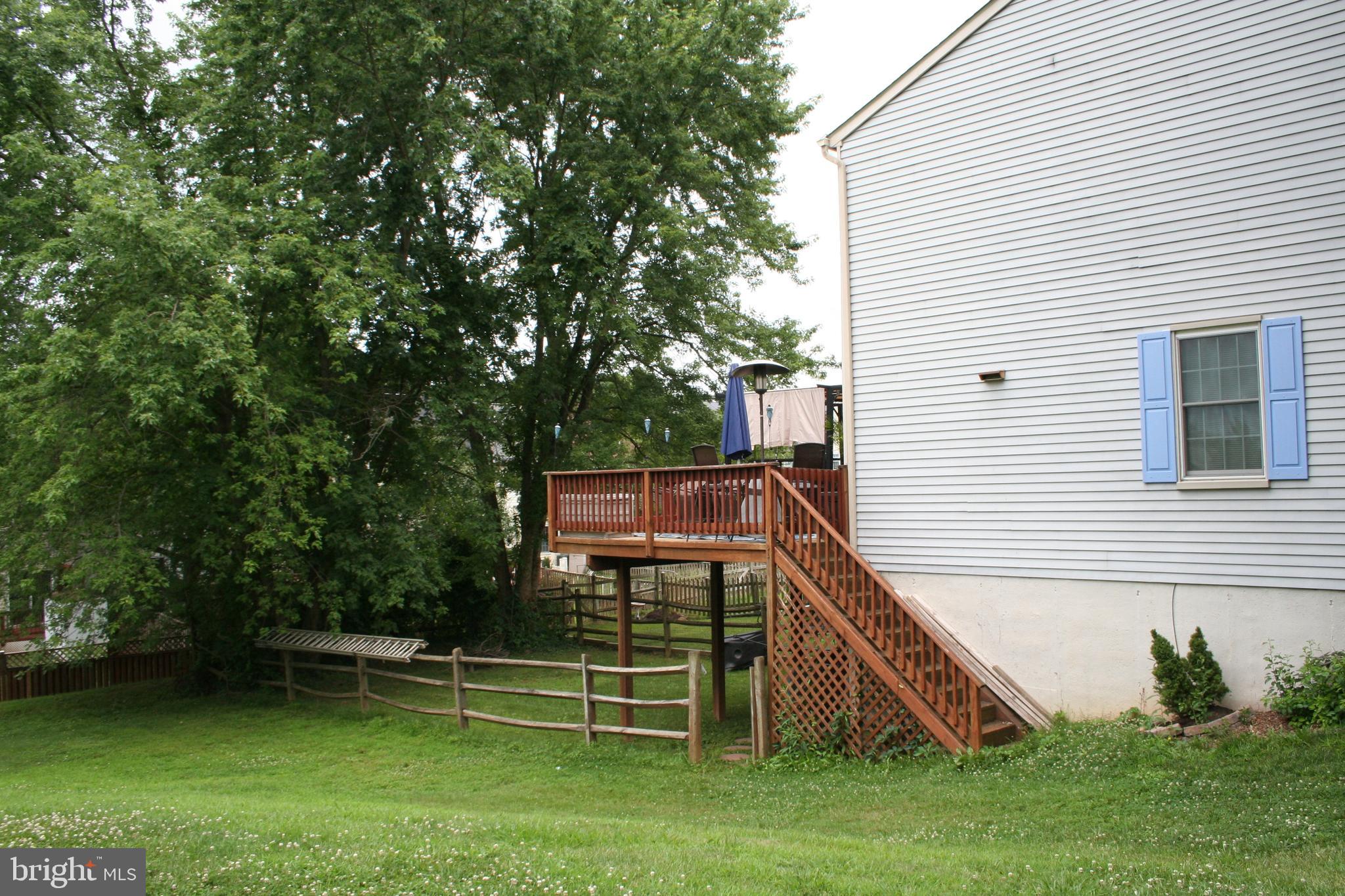 CONSTANT FRIENDSHIP - Residential