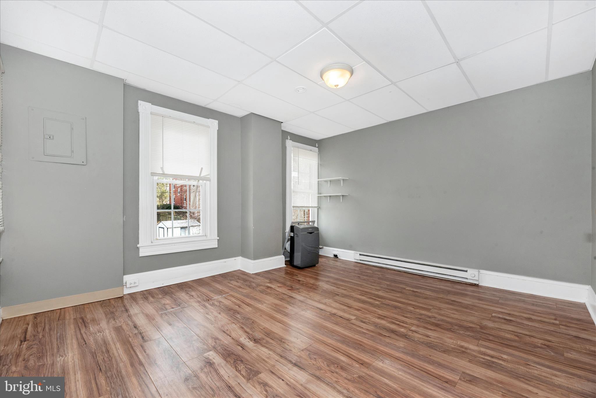 DOWNTOWN WESTMINSTER - Residential