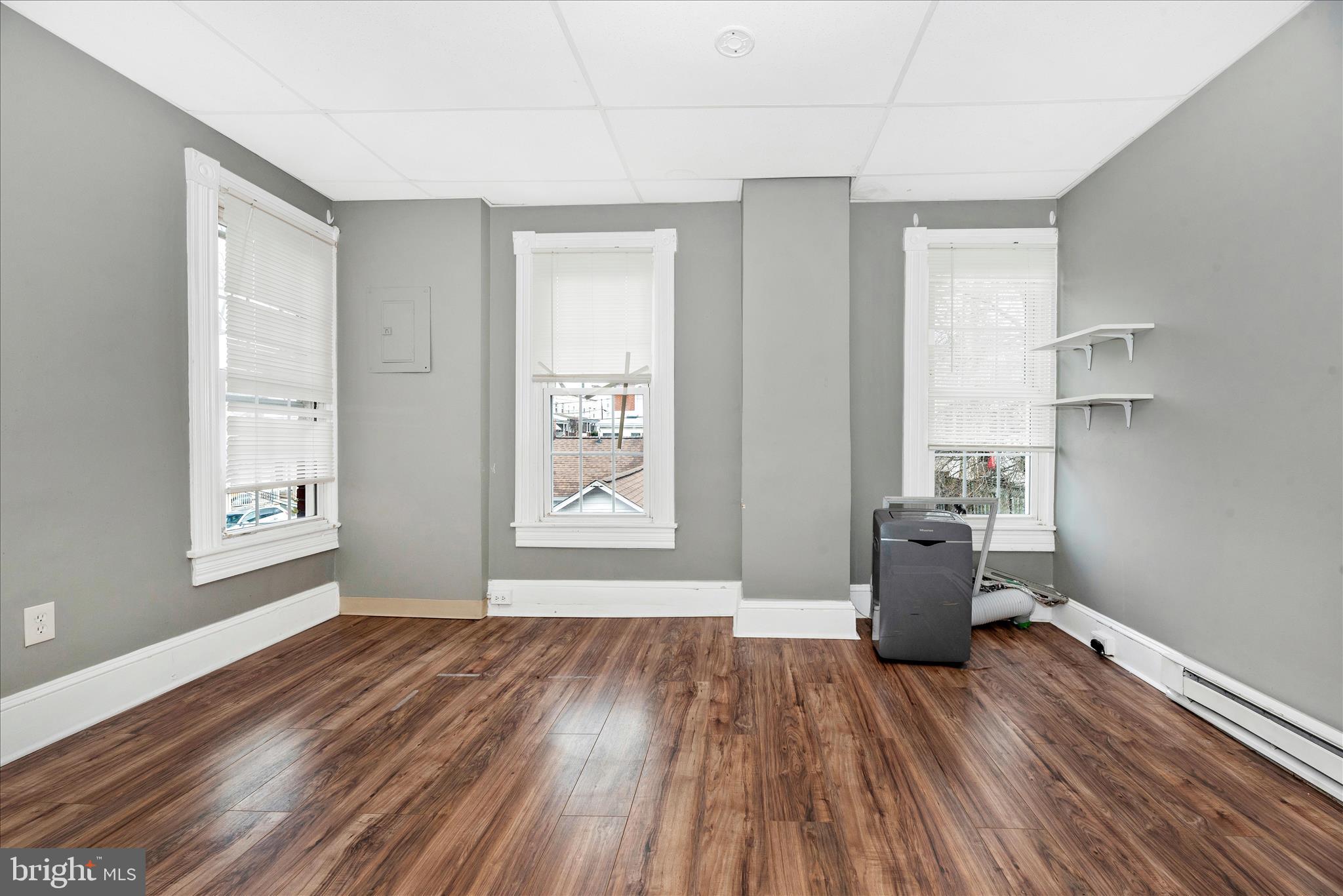 DOWNTOWN WESTMINSTER - Residential