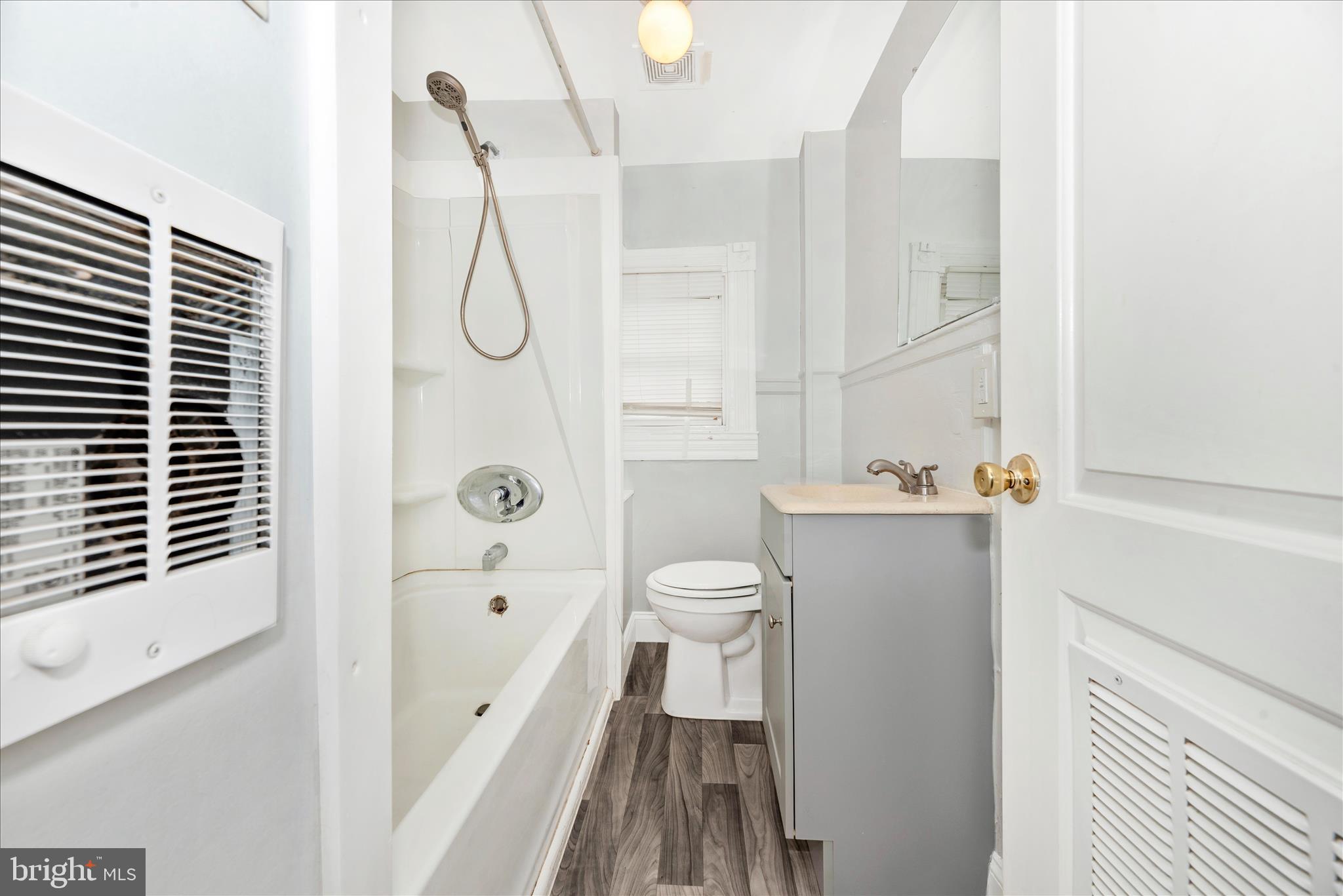 DOWNTOWN WESTMINSTER - Residential