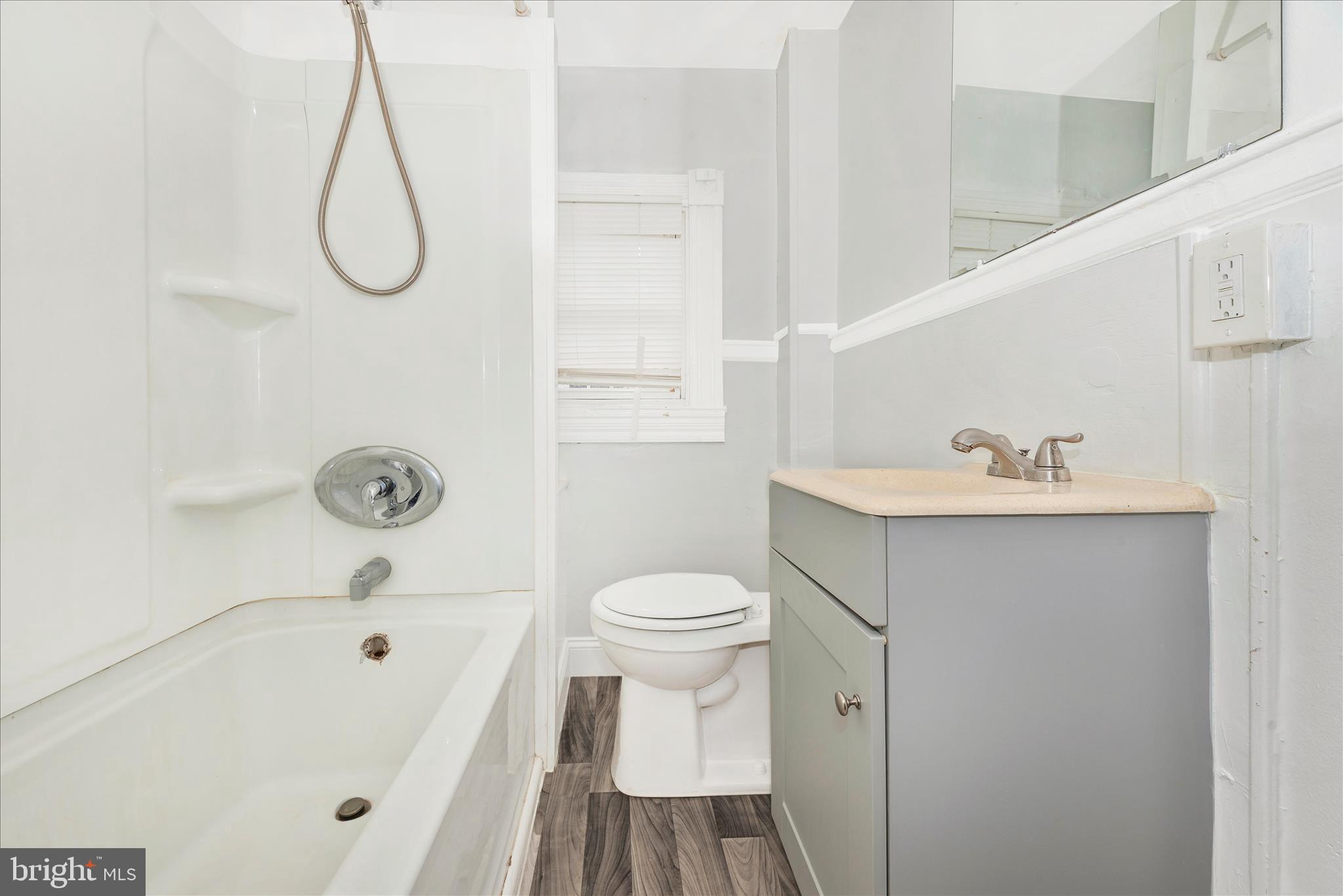 DOWNTOWN WESTMINSTER - Residential