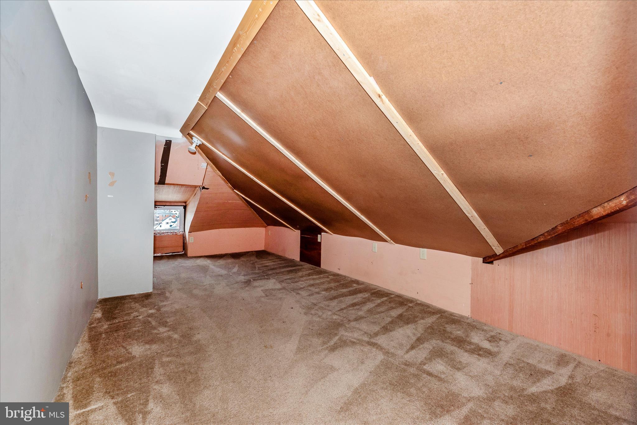 DOWNTOWN WESTMINSTER - Residential