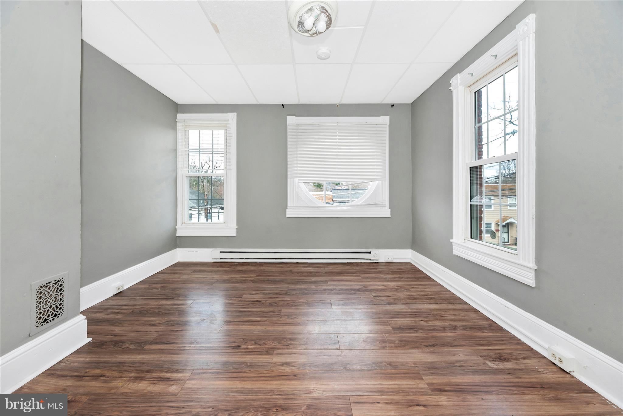 DOWNTOWN WESTMINSTER - Residential